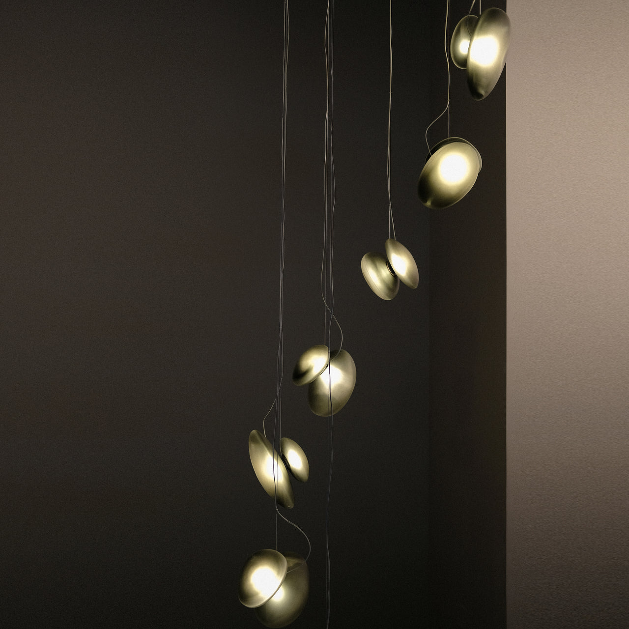 Pebble Chandelier 12: Helix