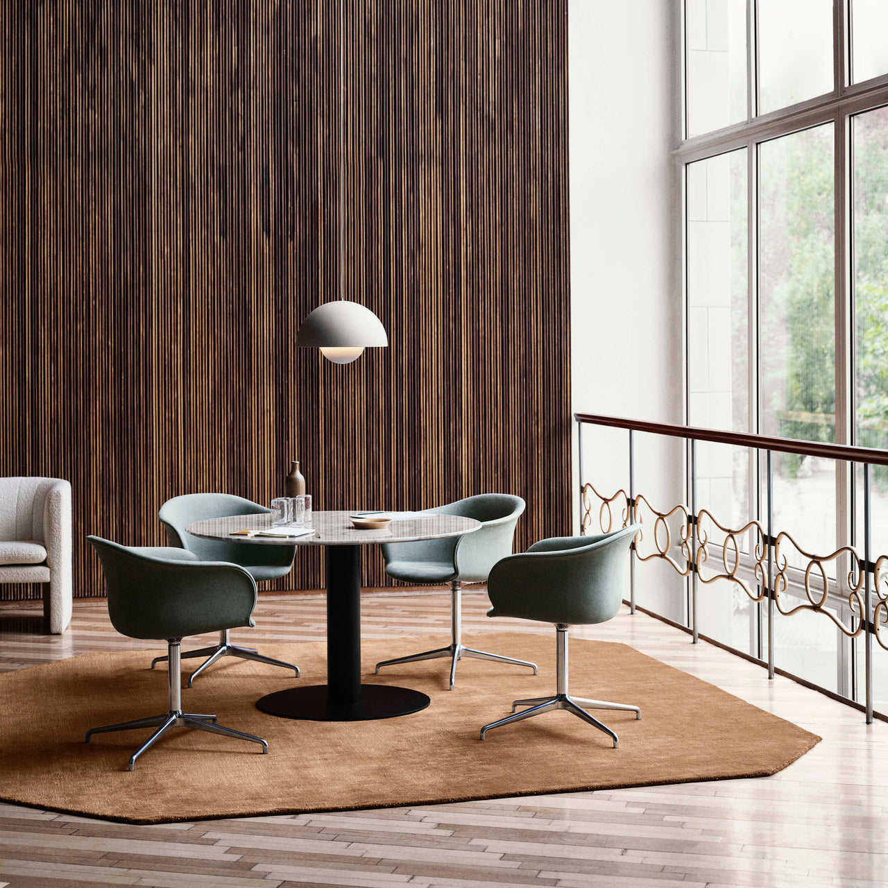 Elefy Chair JH33: Swivel Base