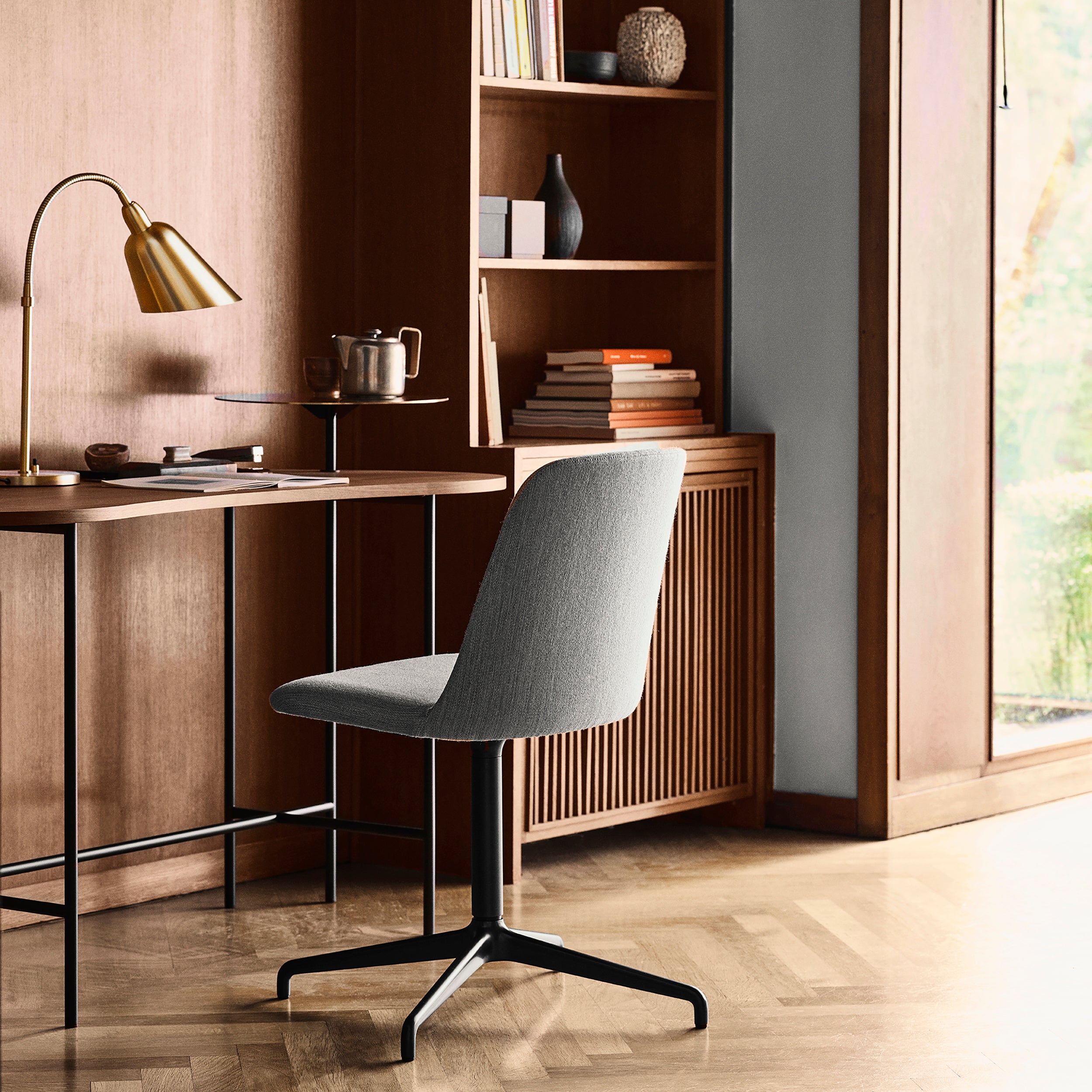 Bellevue Table Lamp AJ8