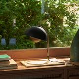 Flowerpot VP4 Table Lamp