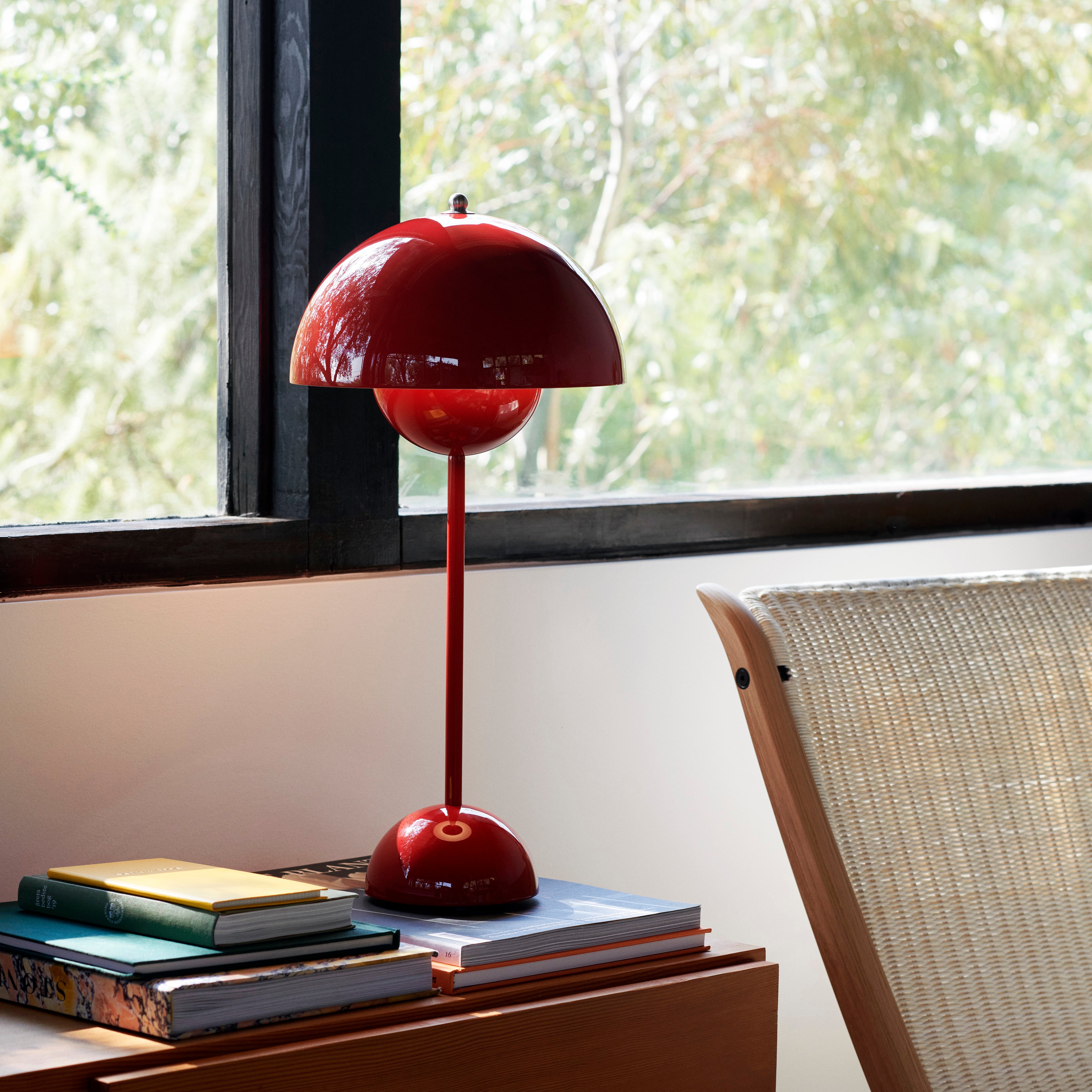 Flowerpot VP3 Table Lamp