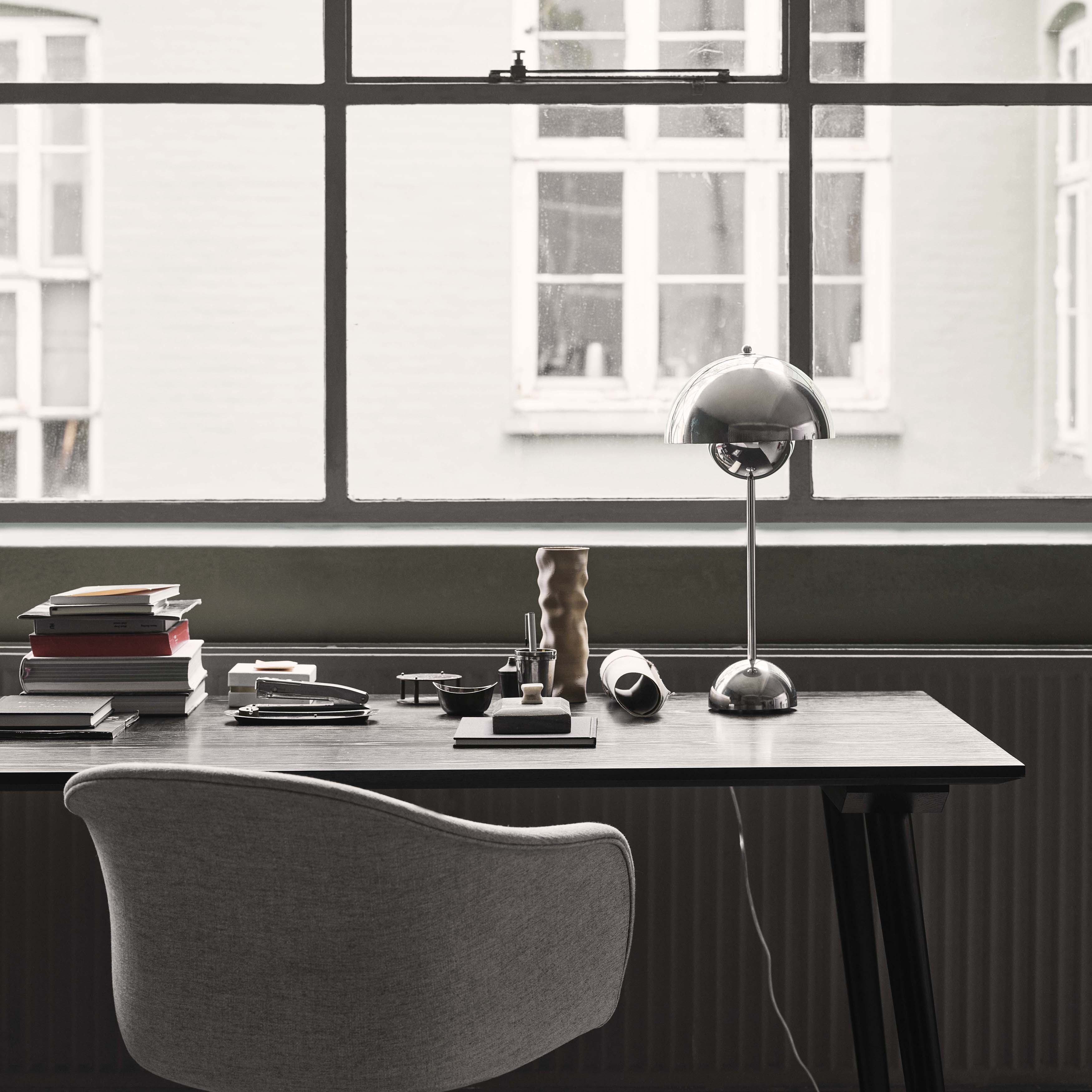 Elefy Chair JH33: Swivel Base