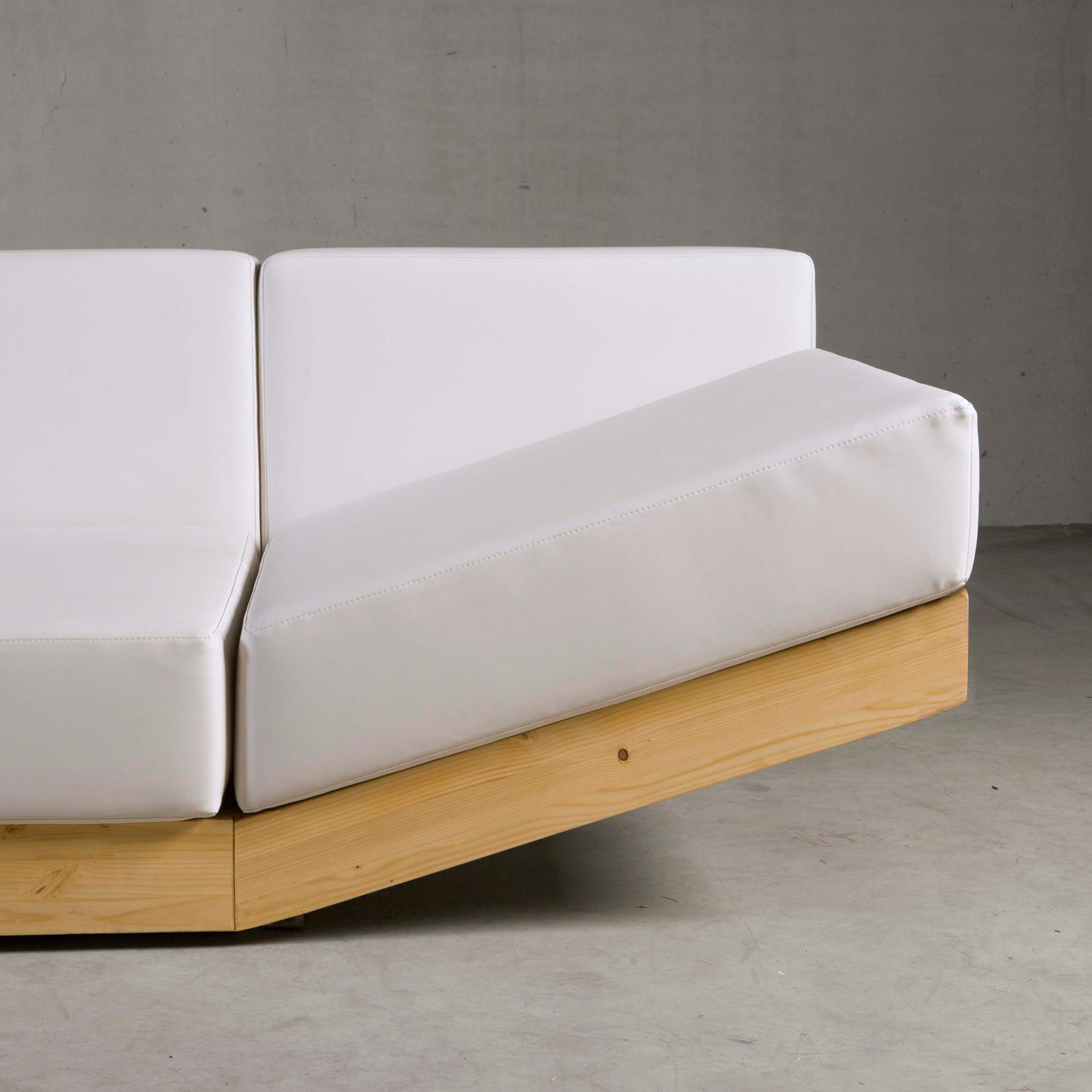 Alat Wood Sofa