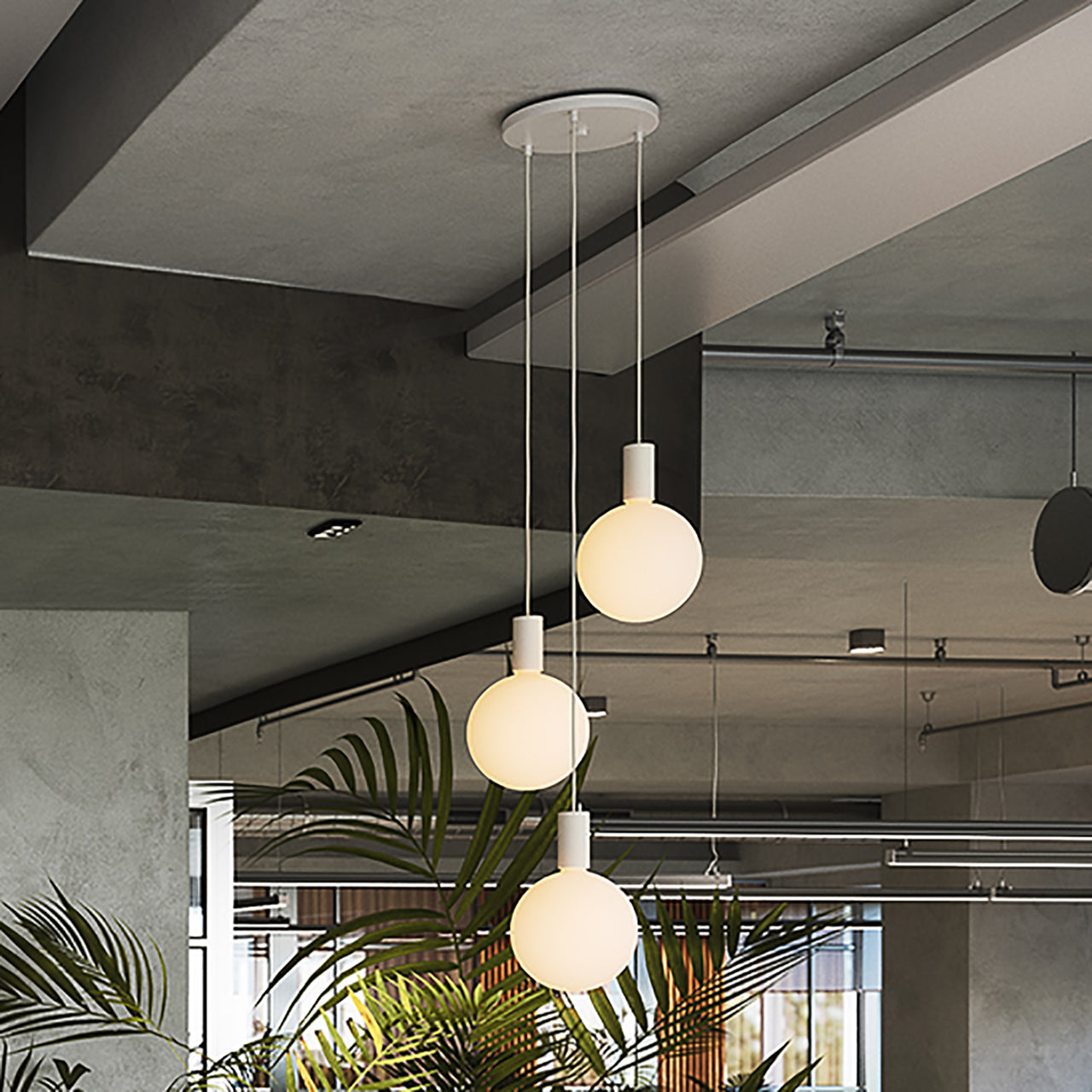 Alumina Triple Pendant with Sphere V Bulb