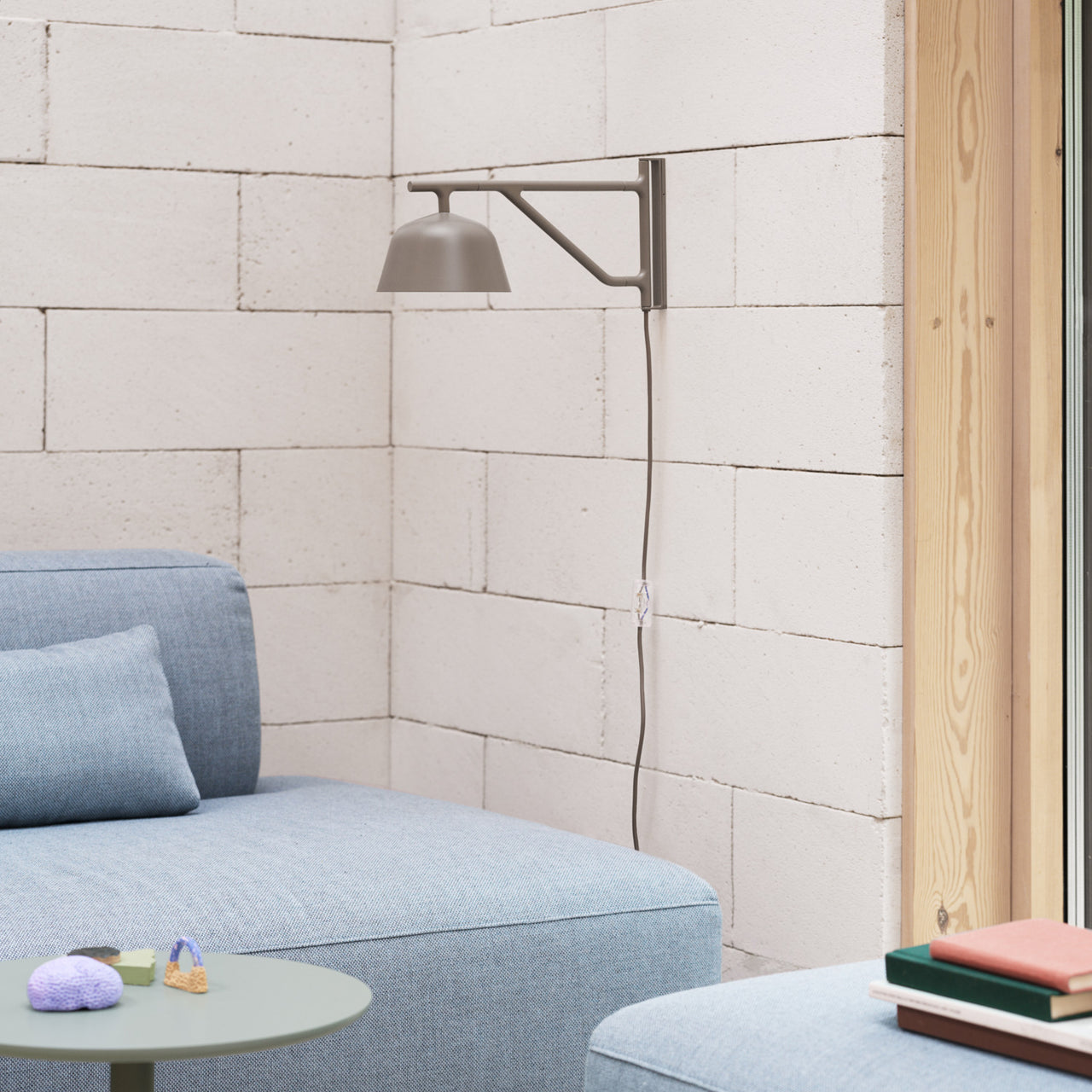 Ambit Wall Lamp: LS