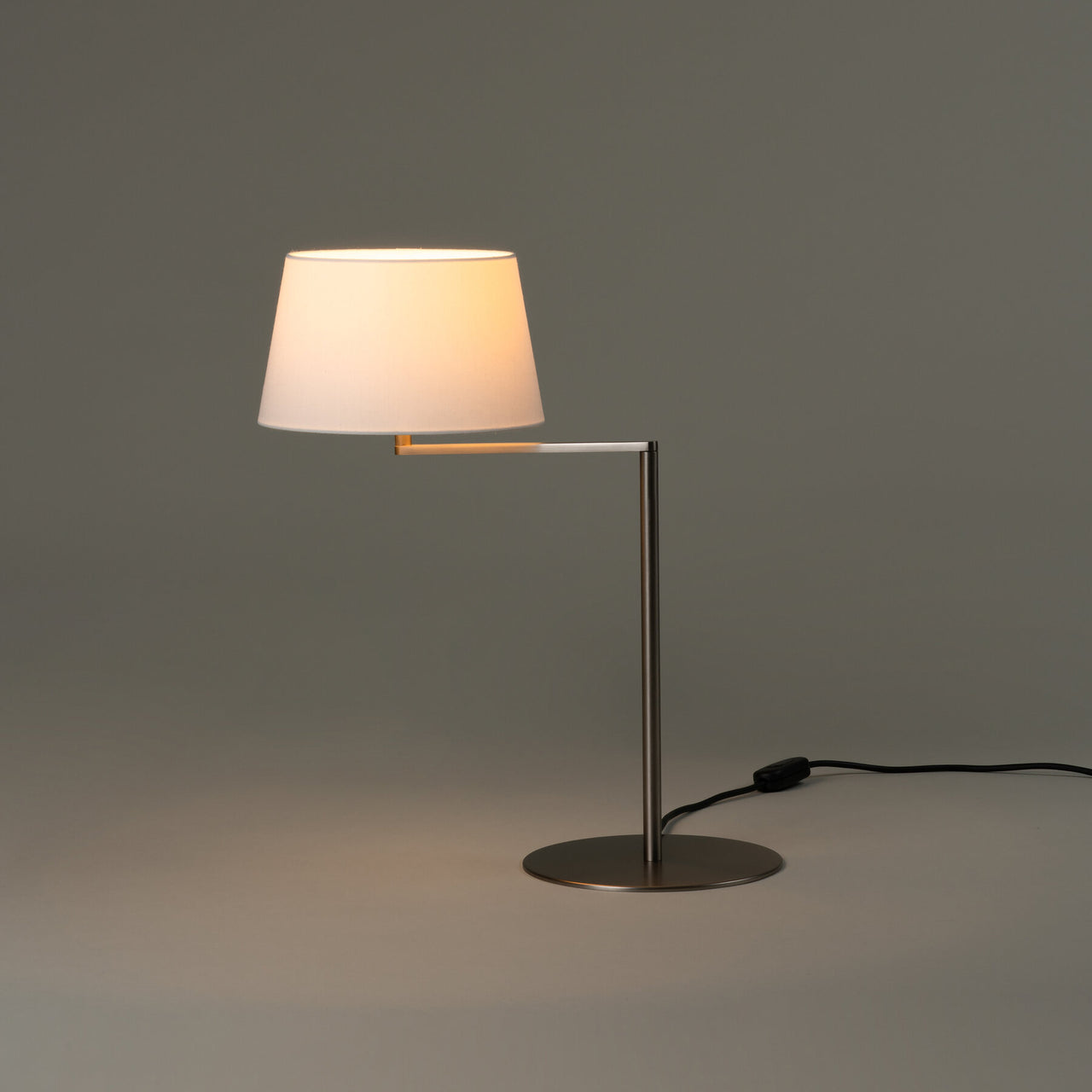 Americana Table Lamp