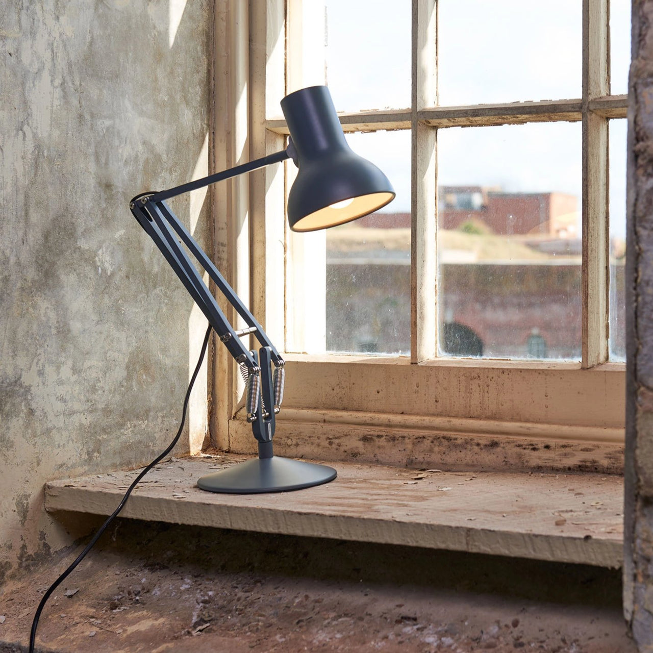 Type 75 Mini Desk Lamp