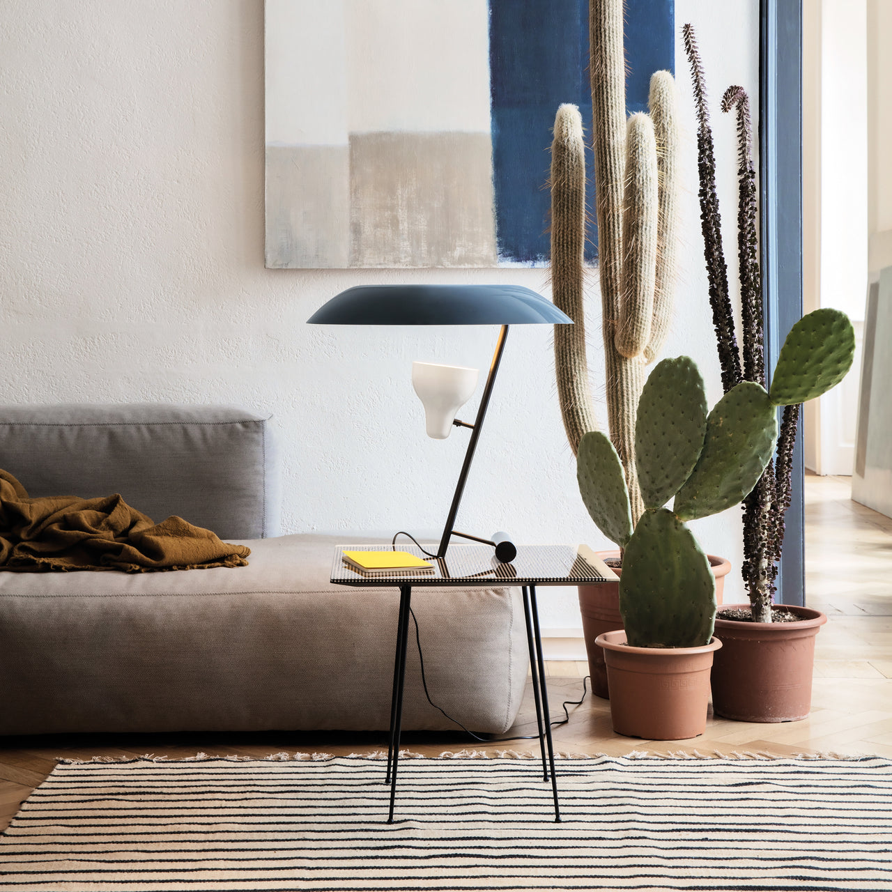 Model 548 Table Lamp