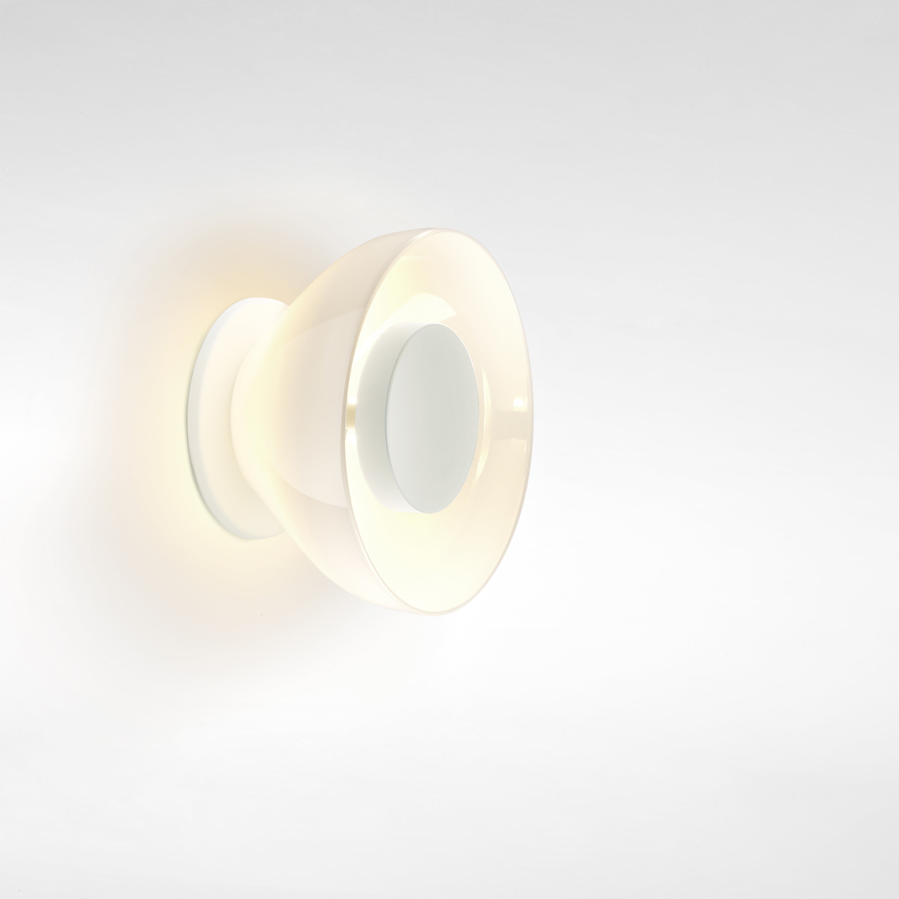 Aura Wall Light