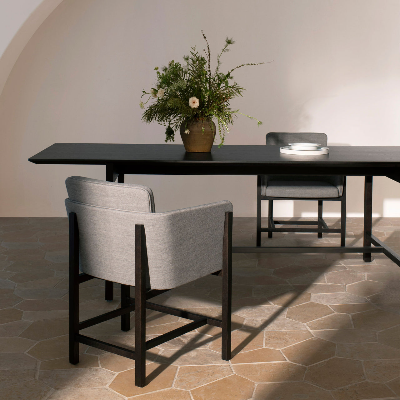 Aya Dining Table
