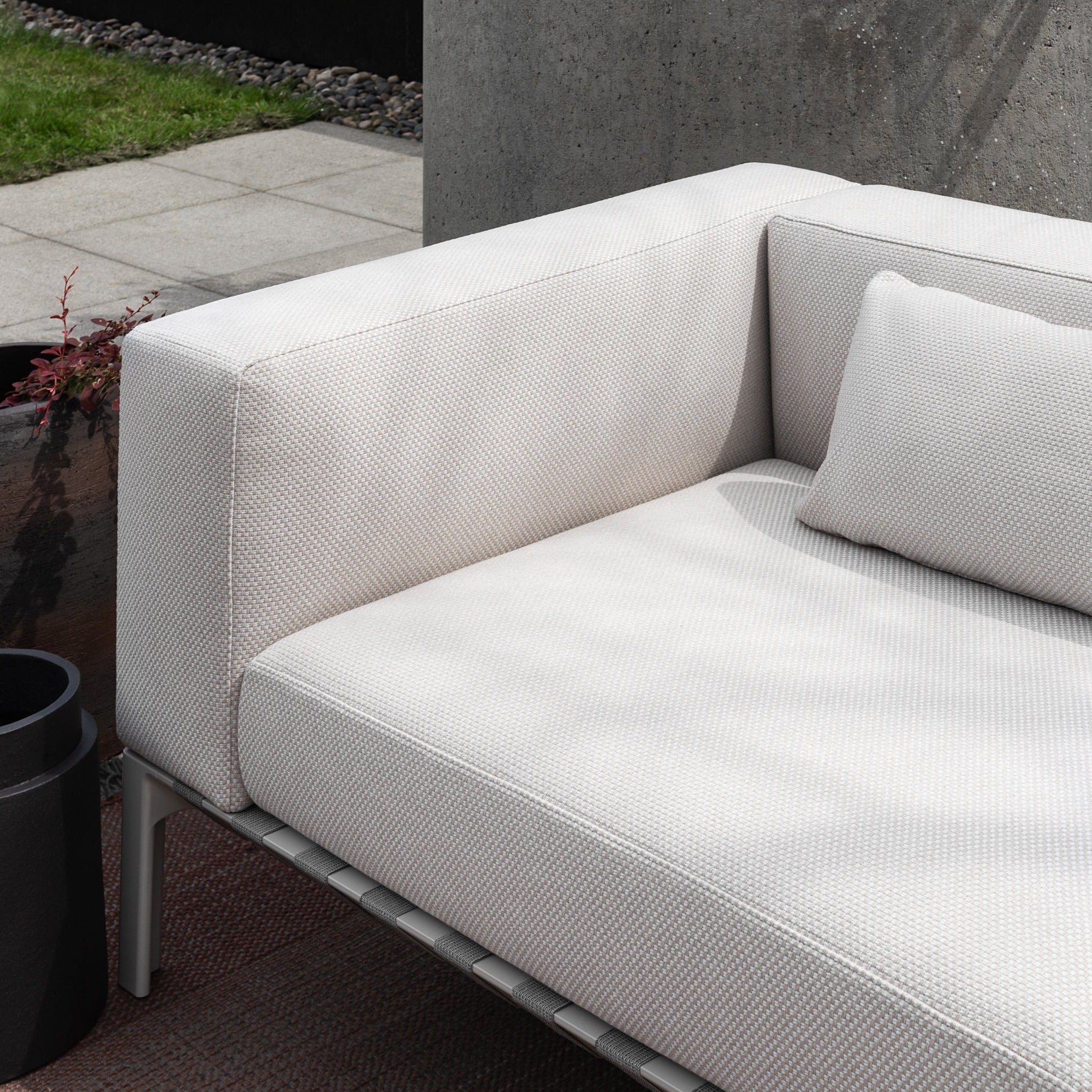 Able Modular Sofa: Outdoor