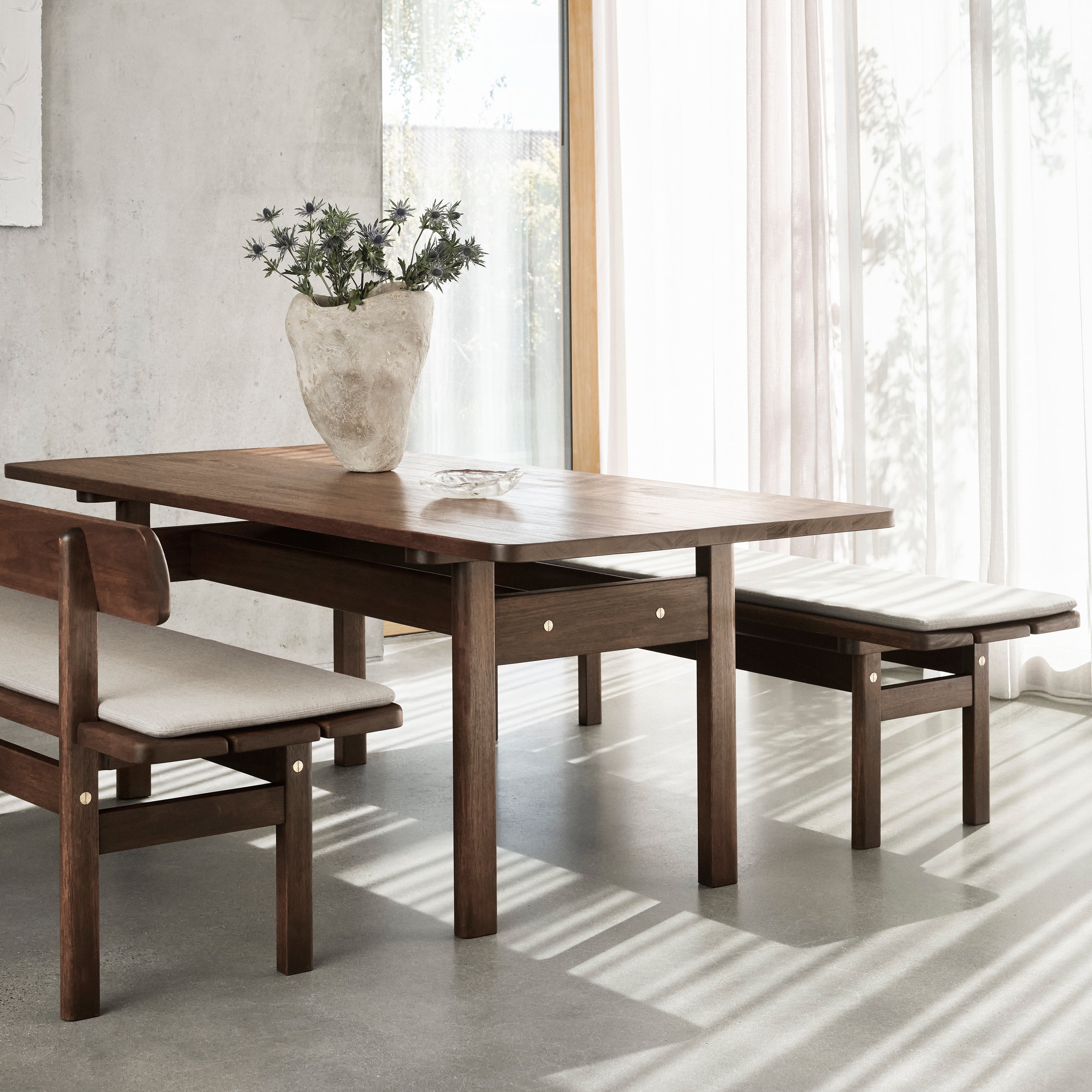 BM0700 Asserbo Bench with Cushion
