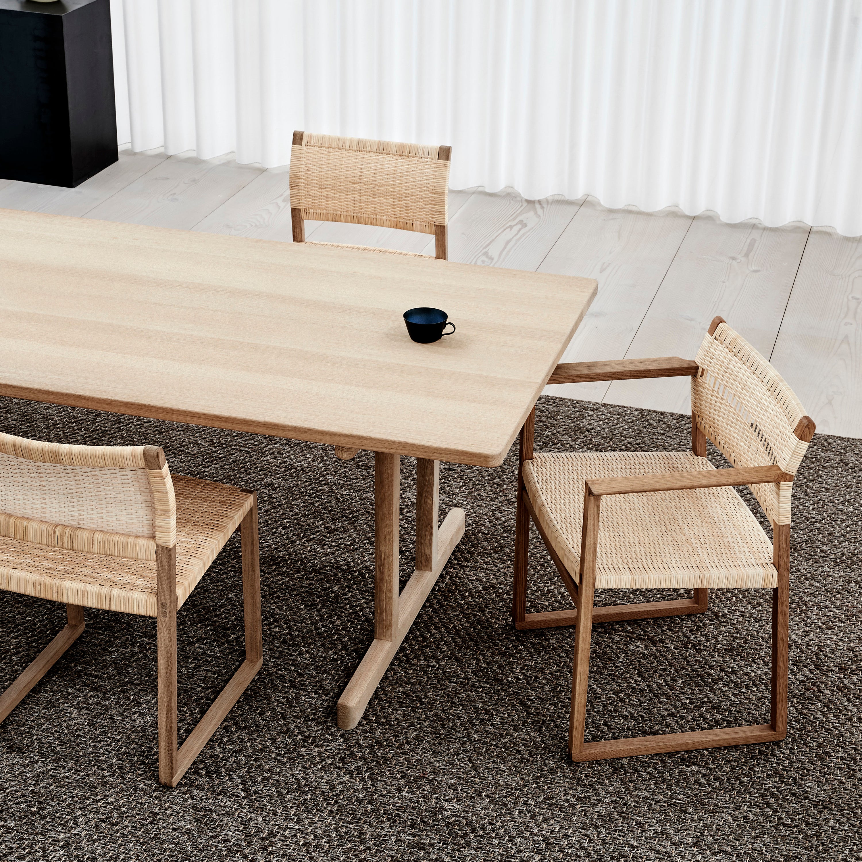 Mogensen 6286 Dining Table