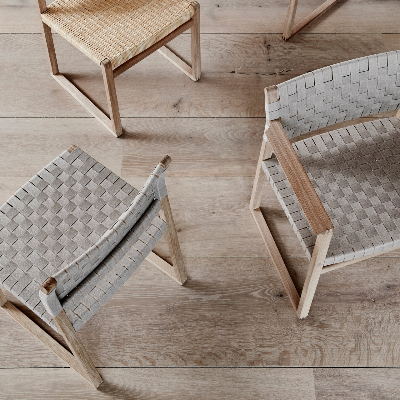BM62 + BM61 Chair: Linen Webbing + LS