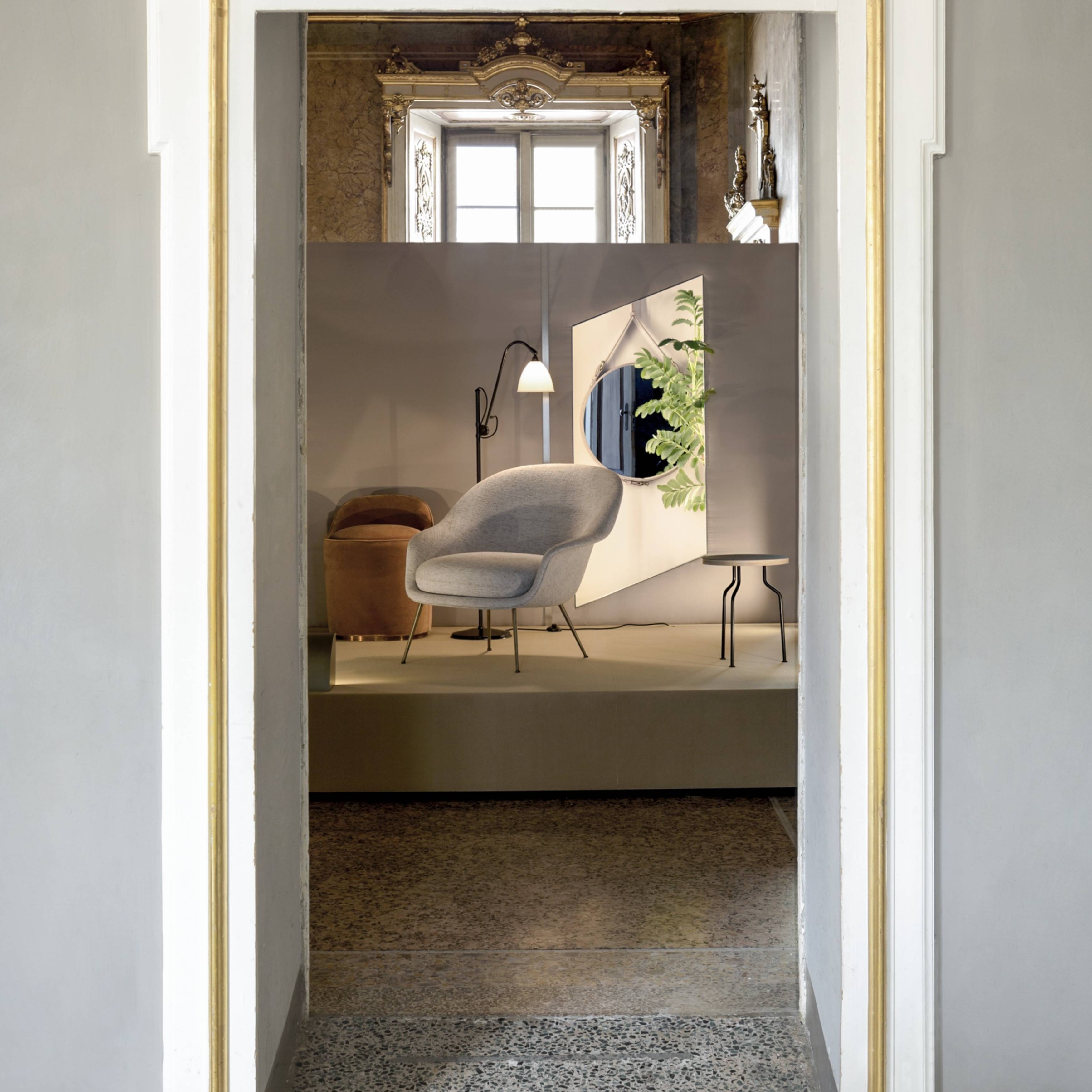 Bat Lounge Chair Low Back: Conic Base + LS