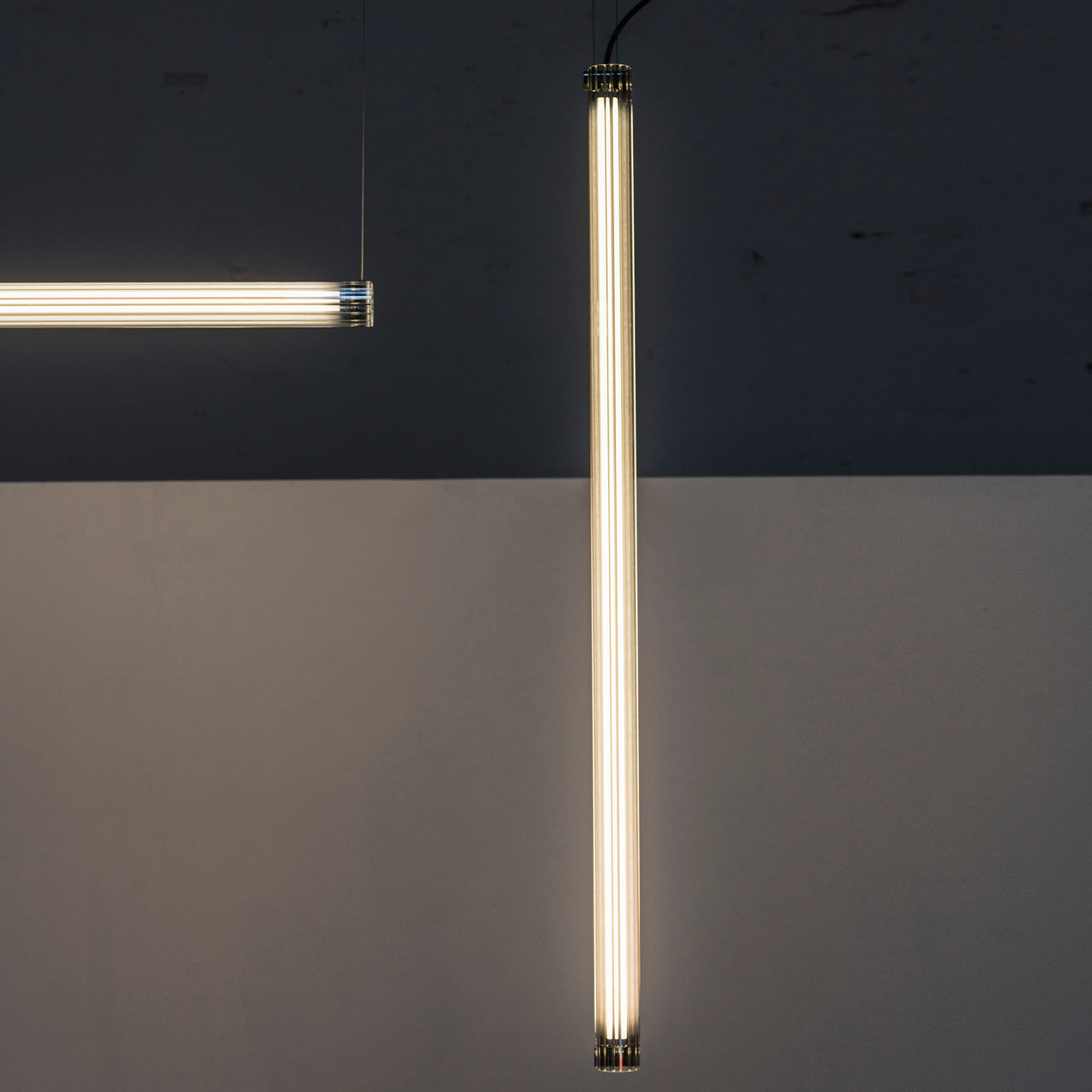 B15 V Hanging Lamp