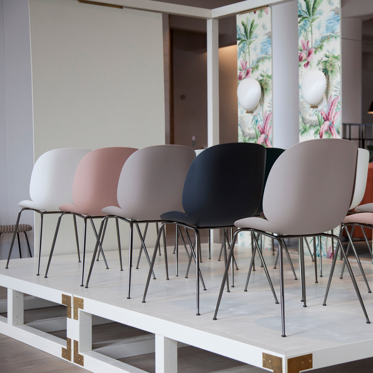 Beetle Dining Chair: Conic Base