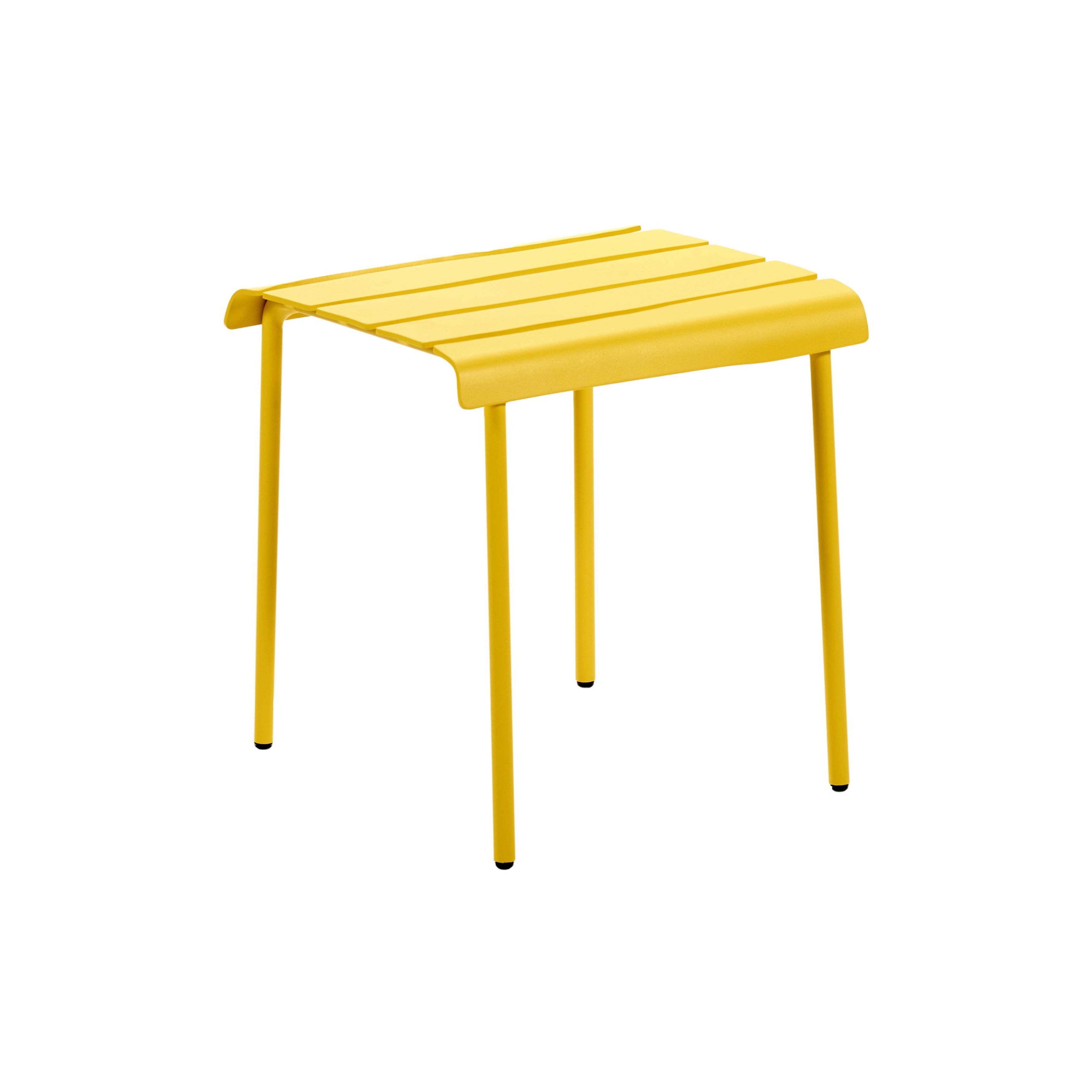 Aligned Outdoor Stool: Yellow