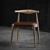 CH20 Elbow Chair: Oak + Stacking