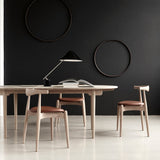 CH20 Elbow Chair: Oak + Stacking