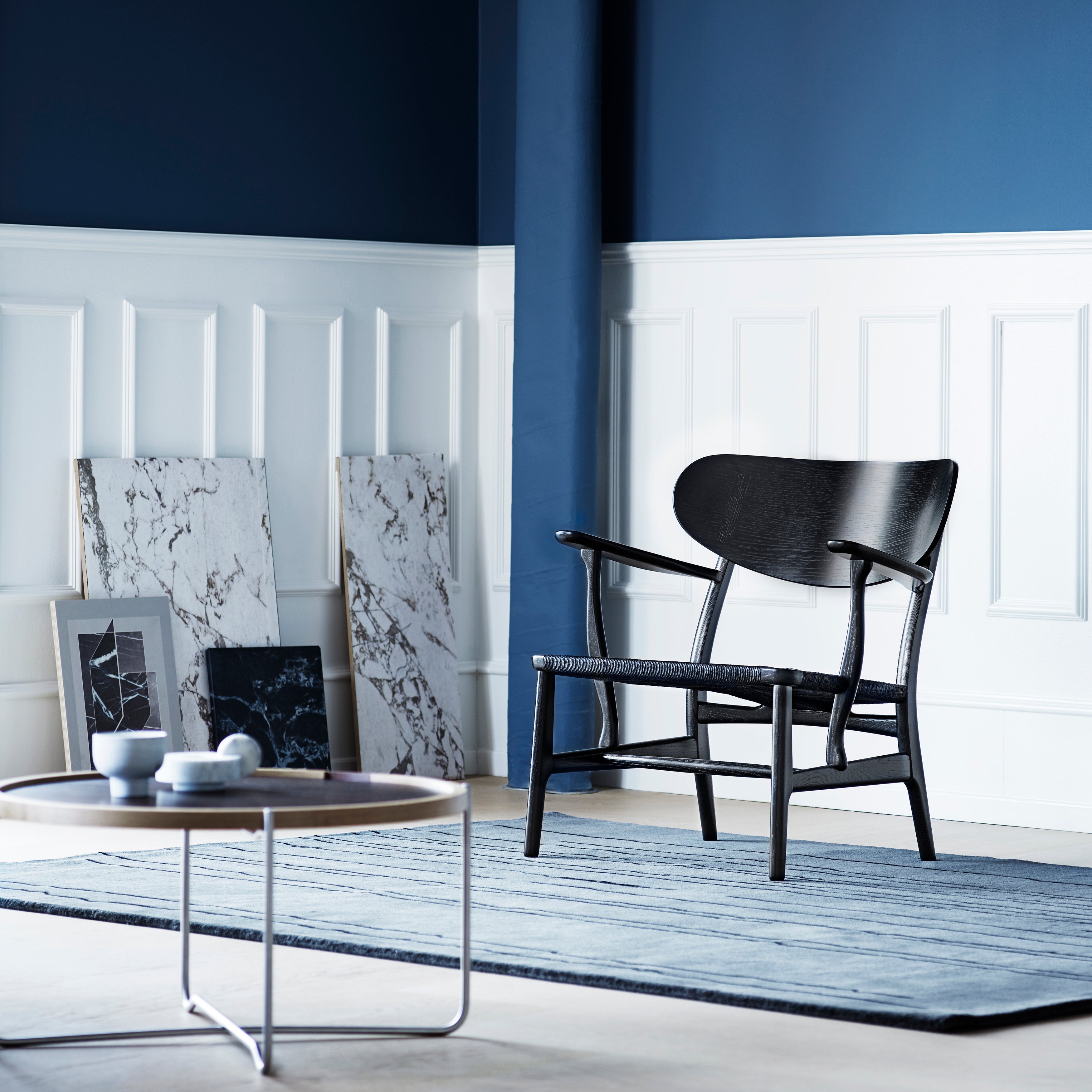 CH22 Lounge Chair