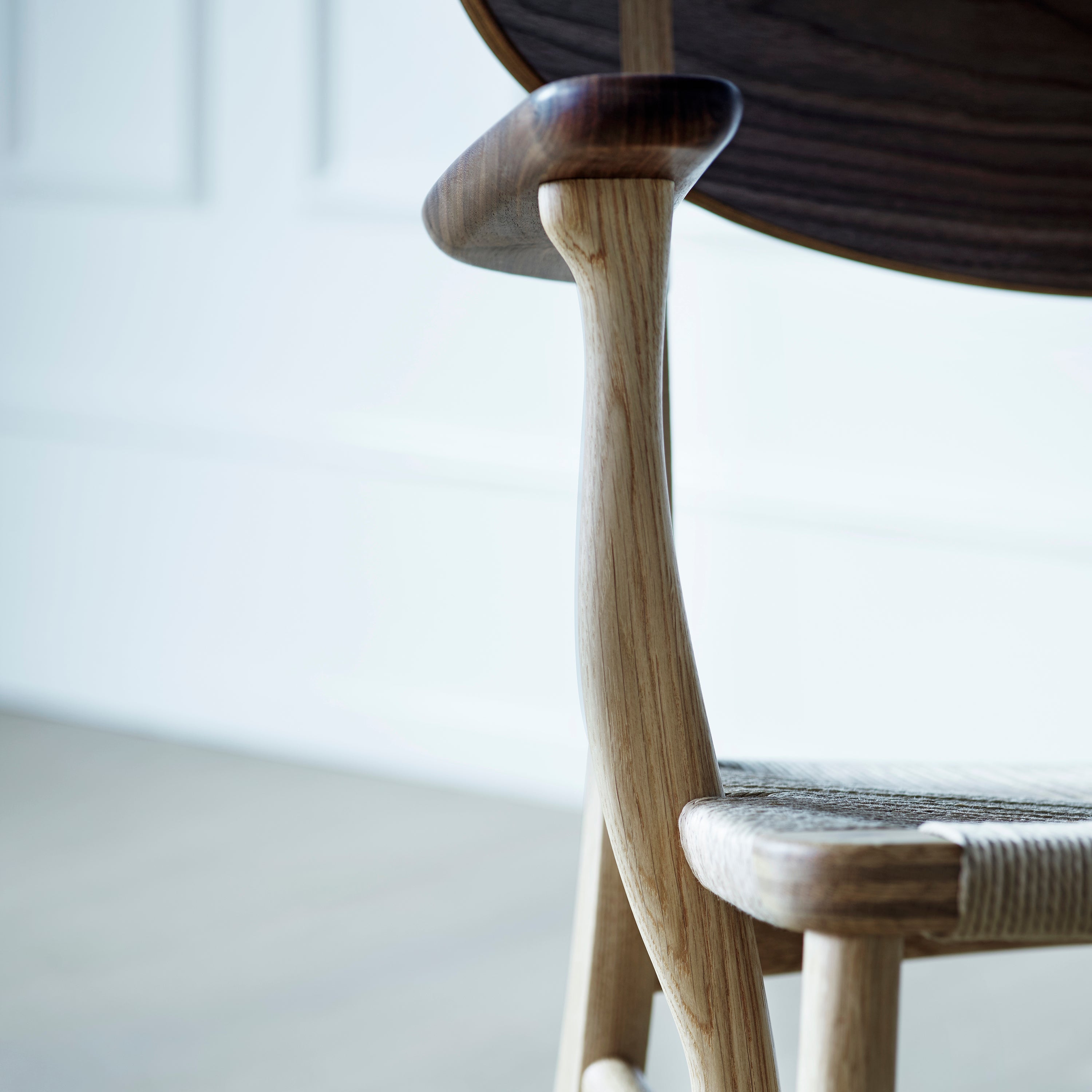 CH22 Lounge Chair