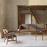 CH22 Lounge Chair