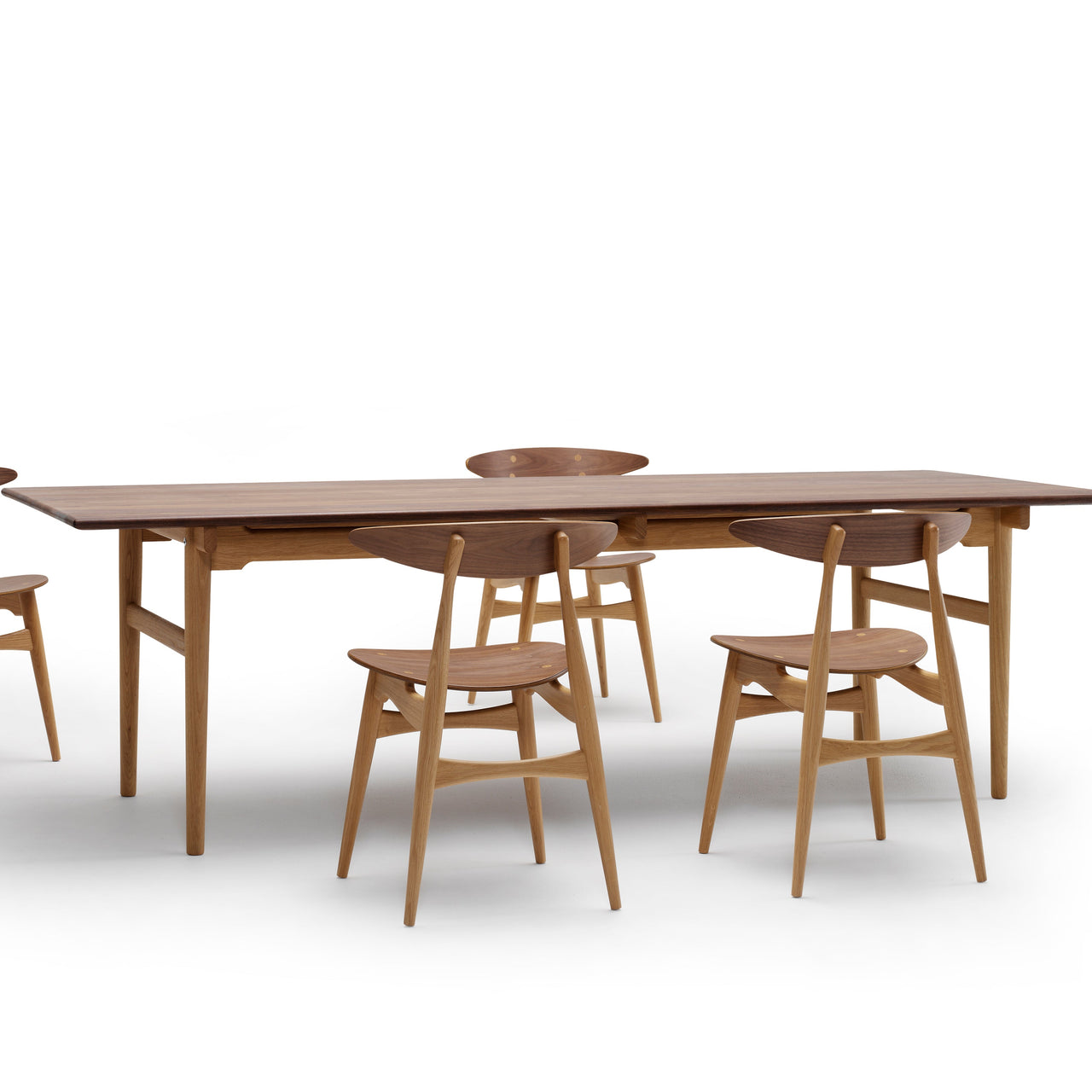 CH33T Chair