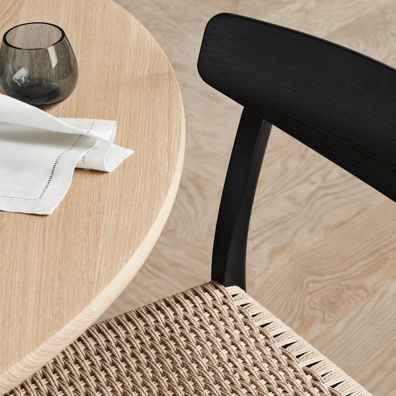 CH337 Dining Table