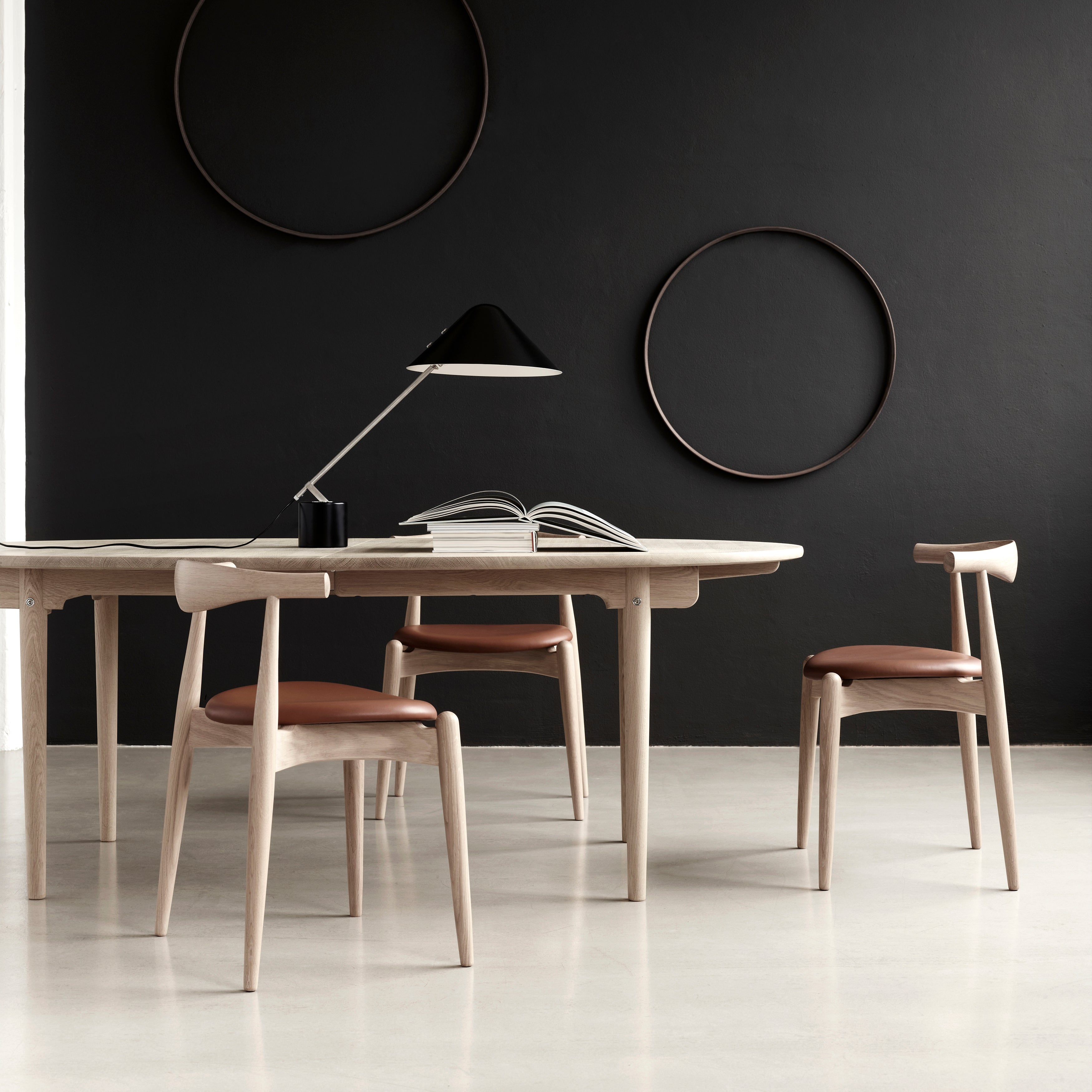 CH338 Dining Table