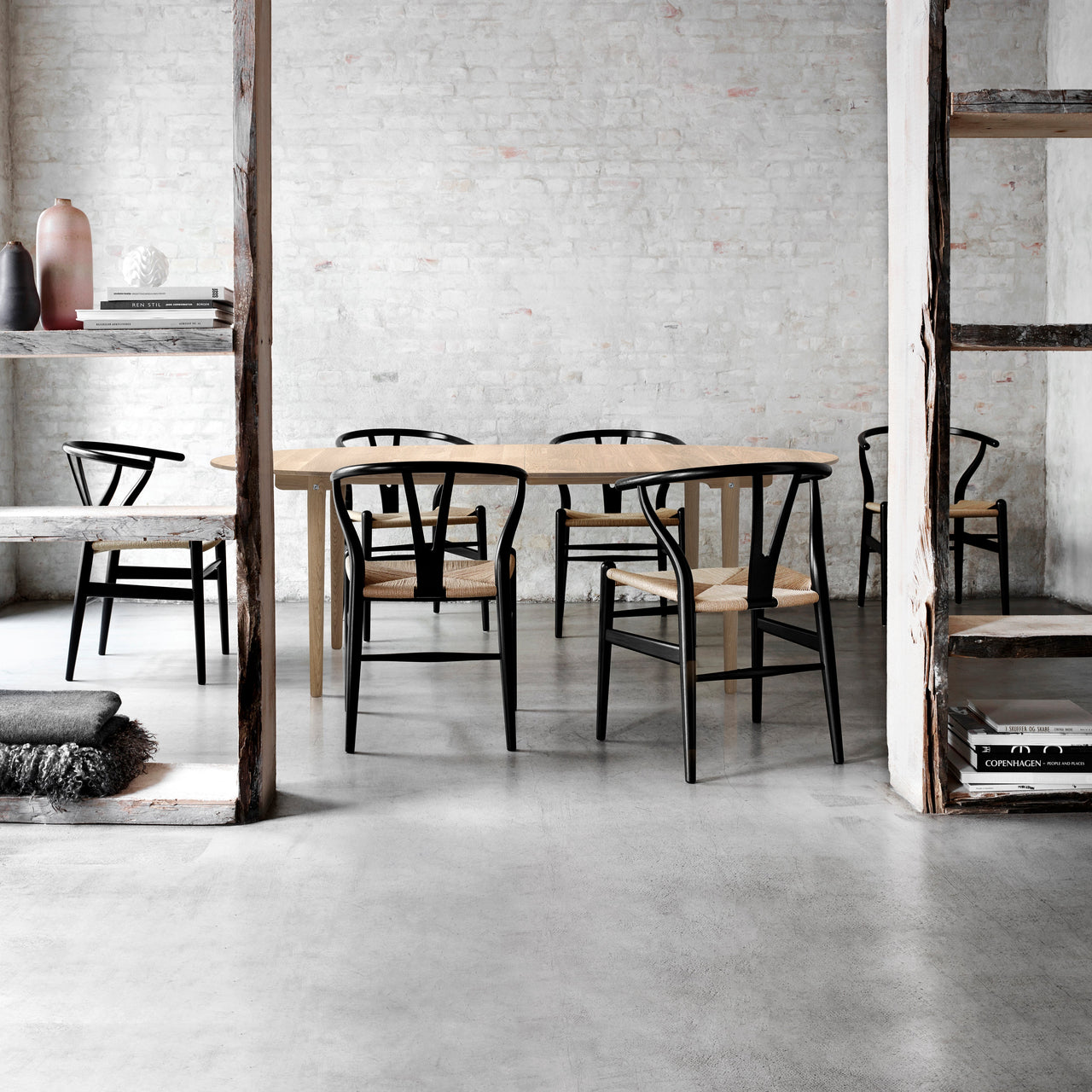 CH338 Dining Table