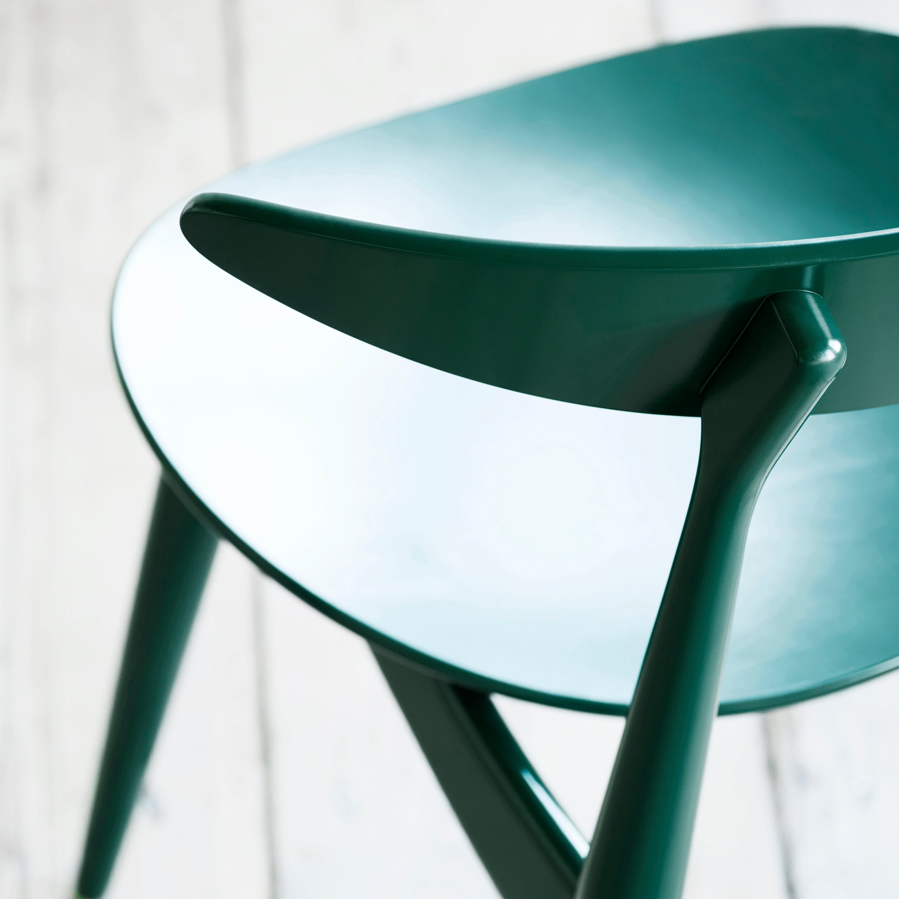 CH33T Chair