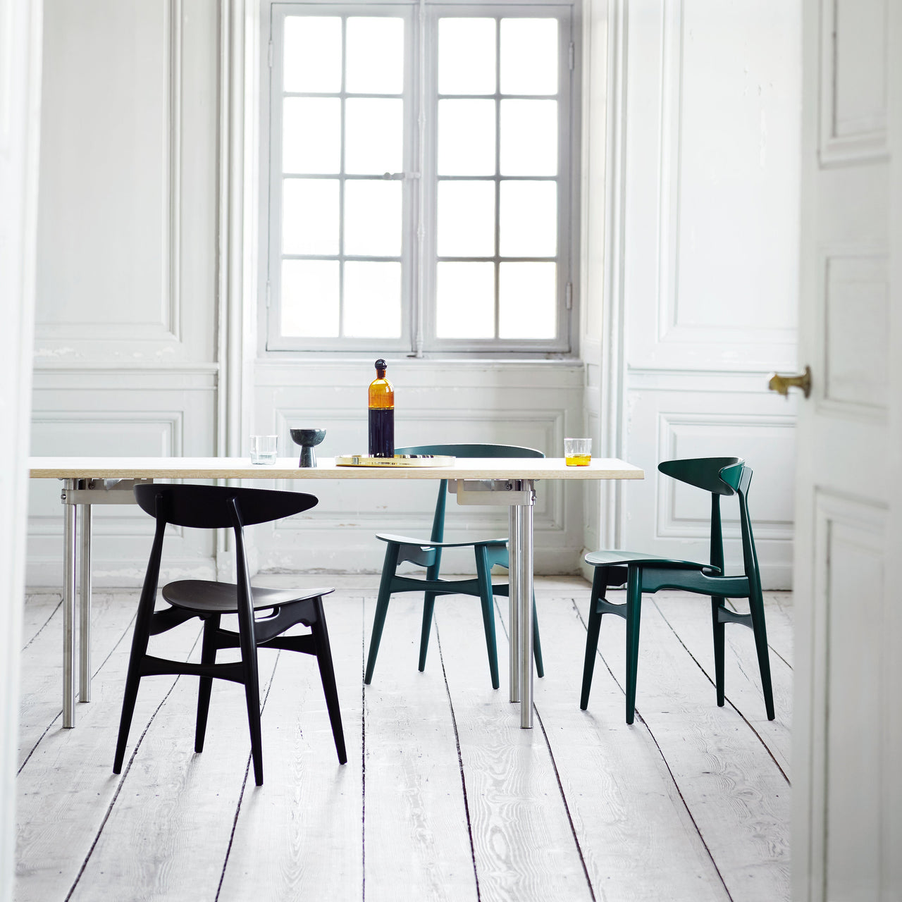 CH33T Chair