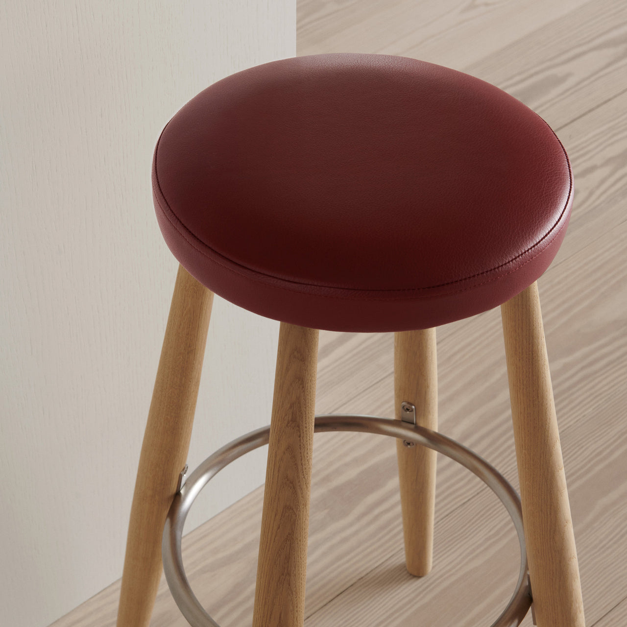 CH56 Bar + CH58 Counter Stool