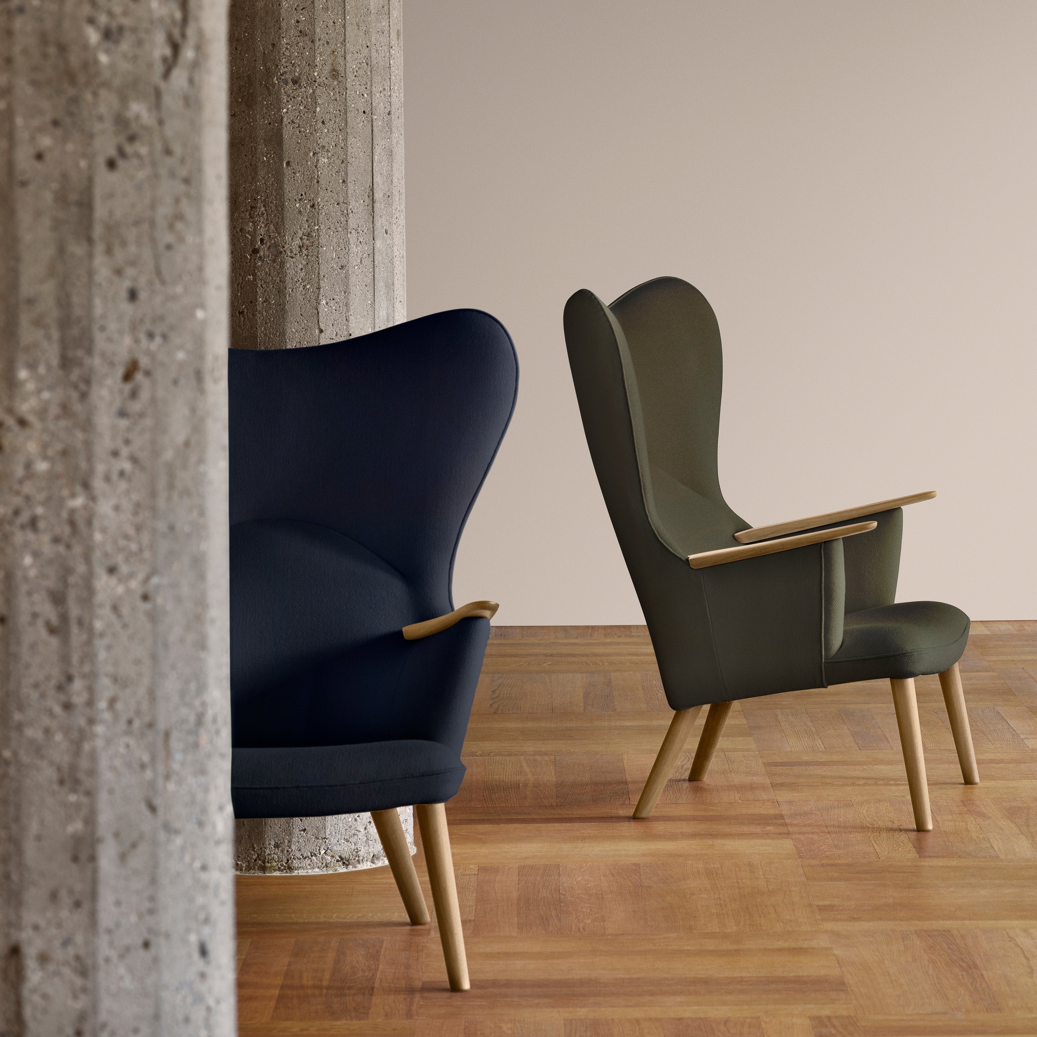 CH78 Mama Bear Lounge Chair