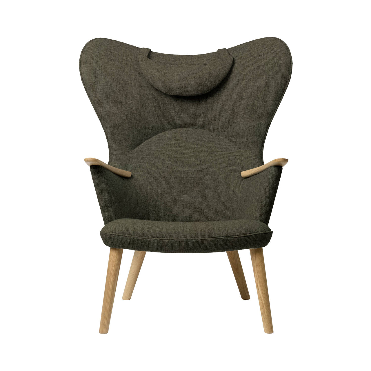CH78 Mama Bear Lounge Chair: Oiled Oak + With Neck Pillow