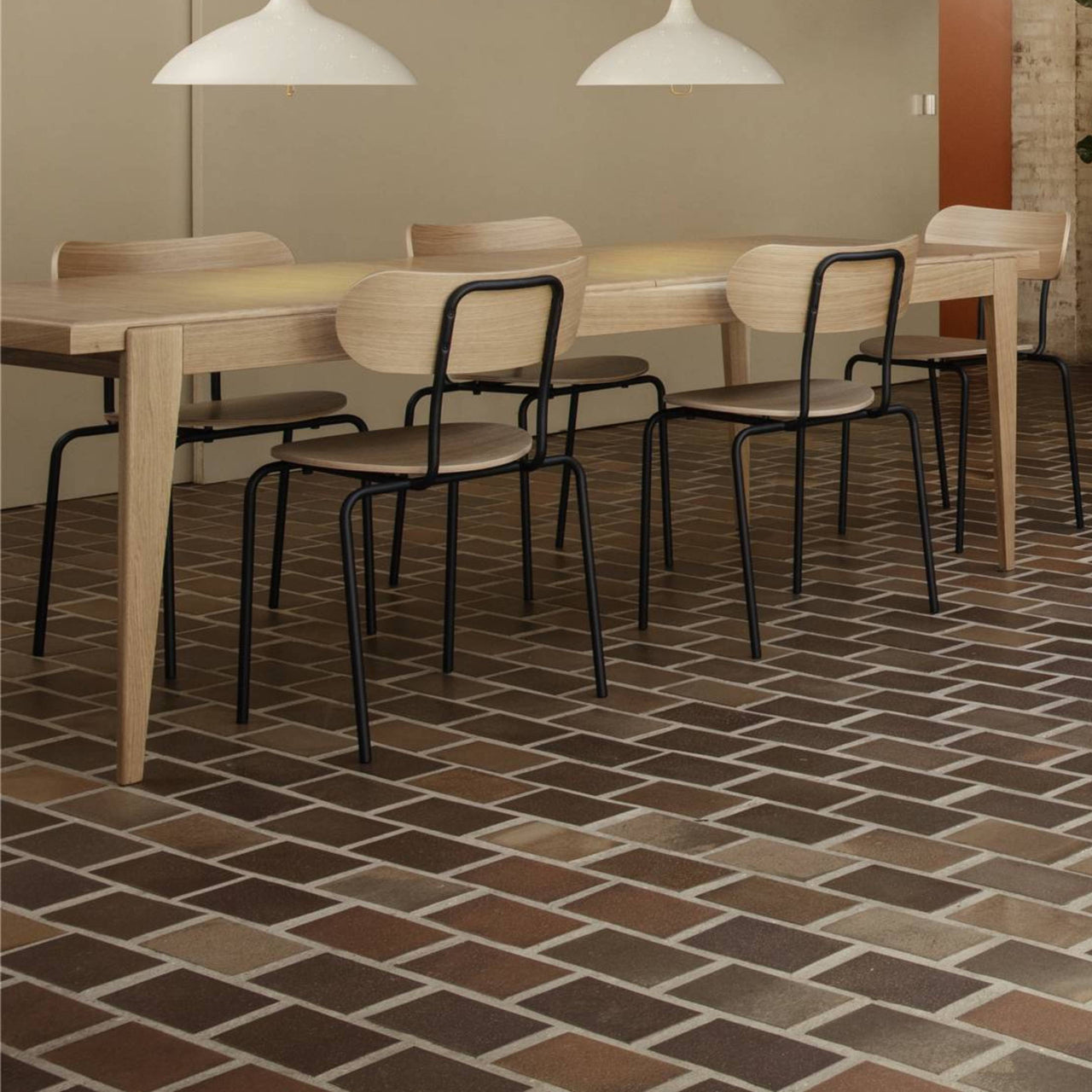 Coco Chair Stacking: LS
