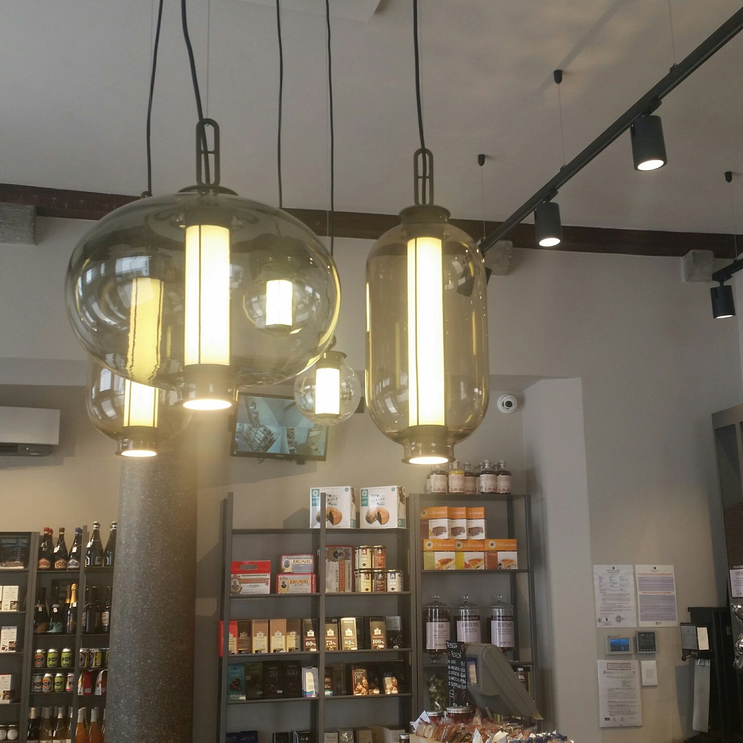 Bai T Ba Ba Pendant Lamp