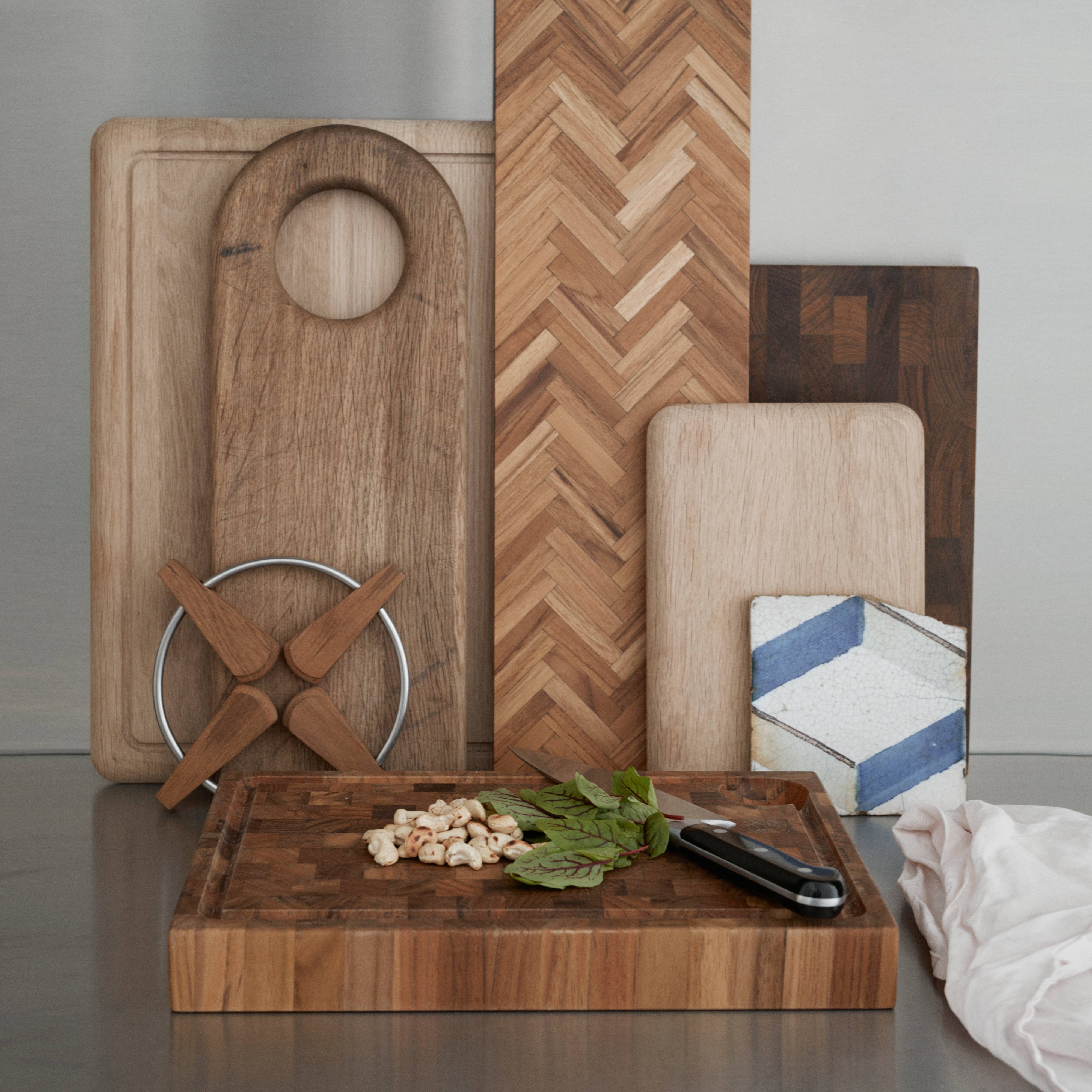 Dania Cutting Board: LS