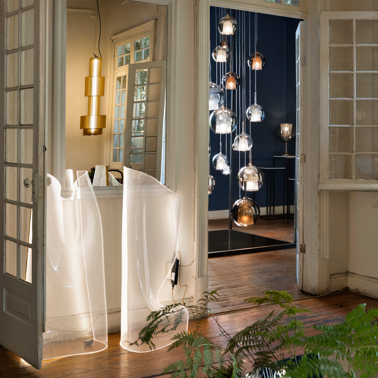 Gweilo Han Floor Lamp