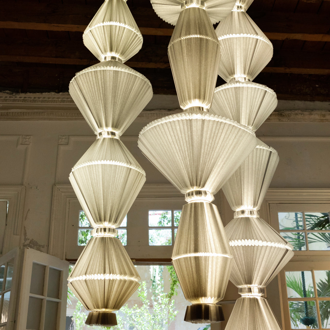 Oïphorique Hanging Lamp: Kinetic