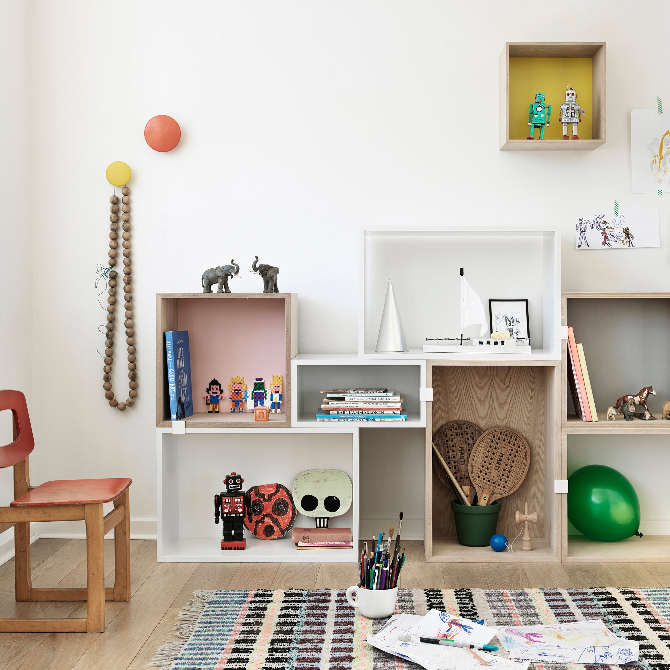 Dots Wall Hooks: LS