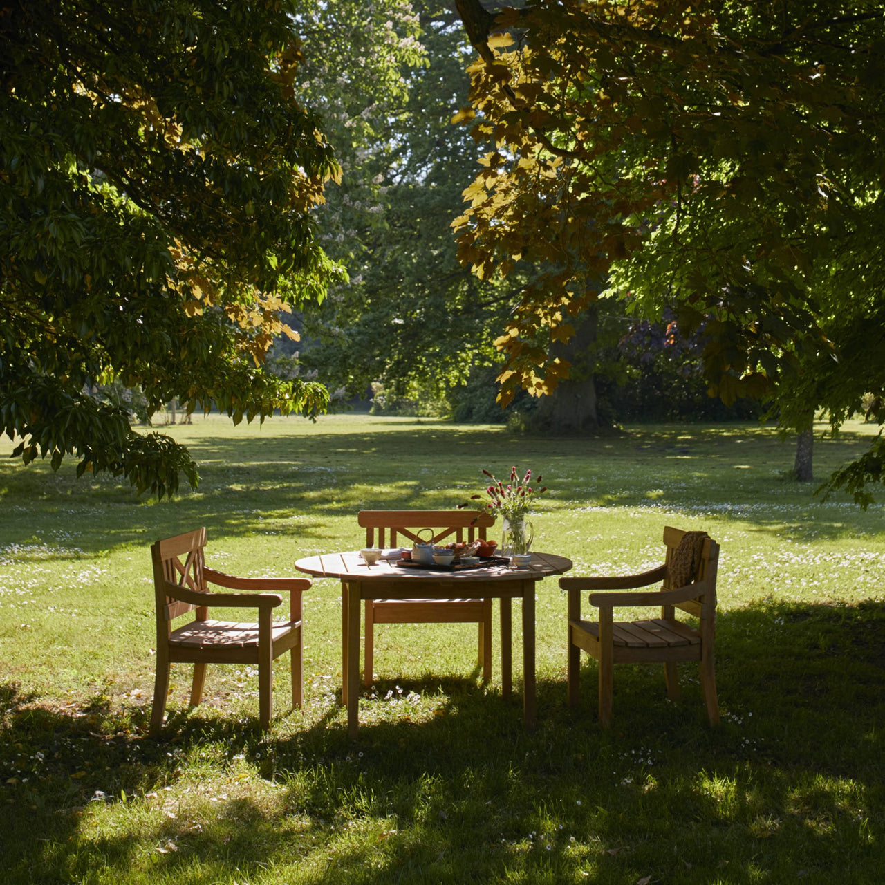 Drachmann Table: Round + LS