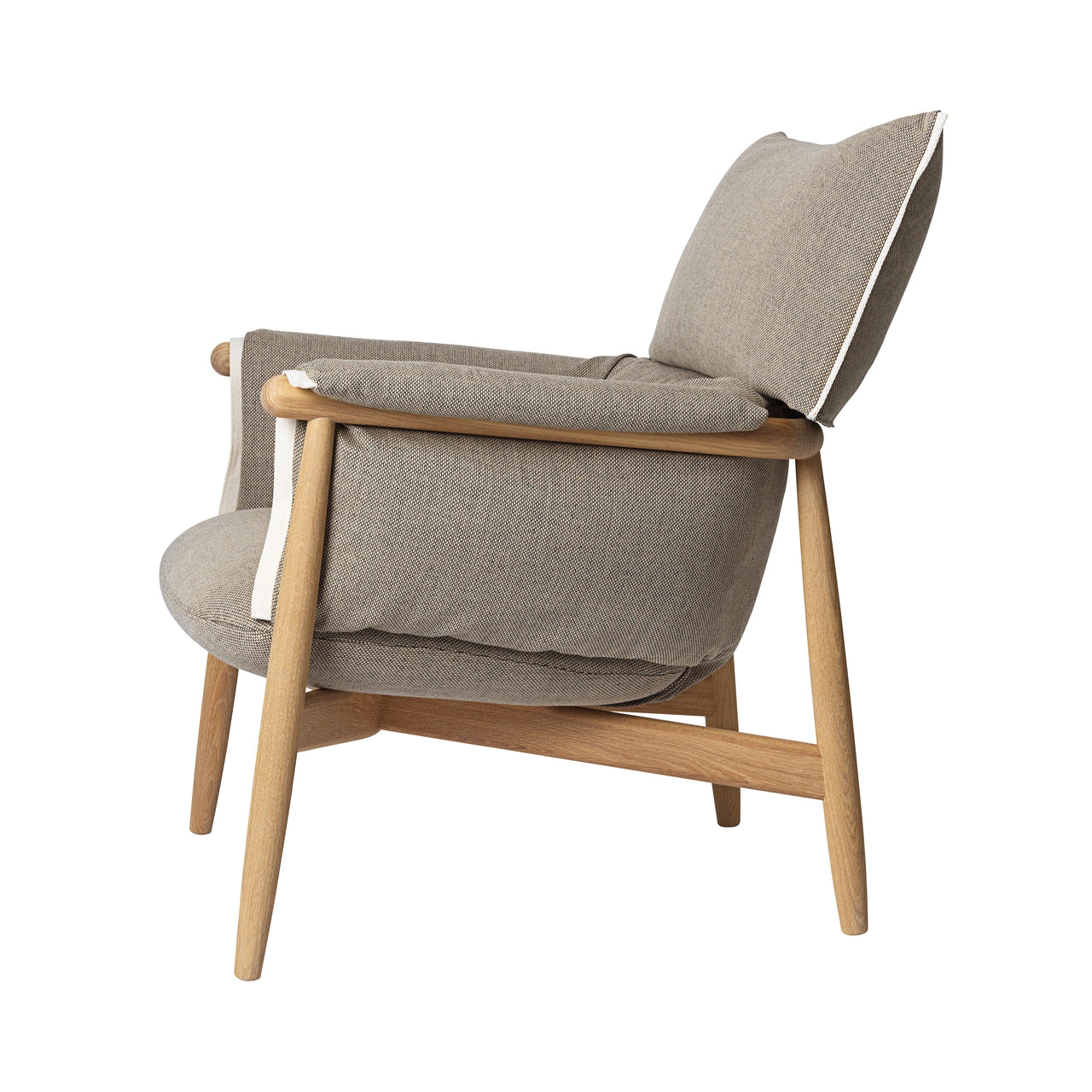 E015 Embrace Lounge Chair: White Edging Strip + White Oiled Oak