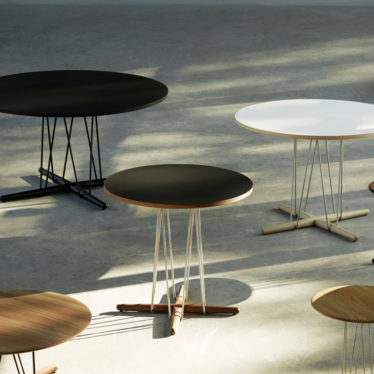 E020 Embrace Table: Stainless Steel