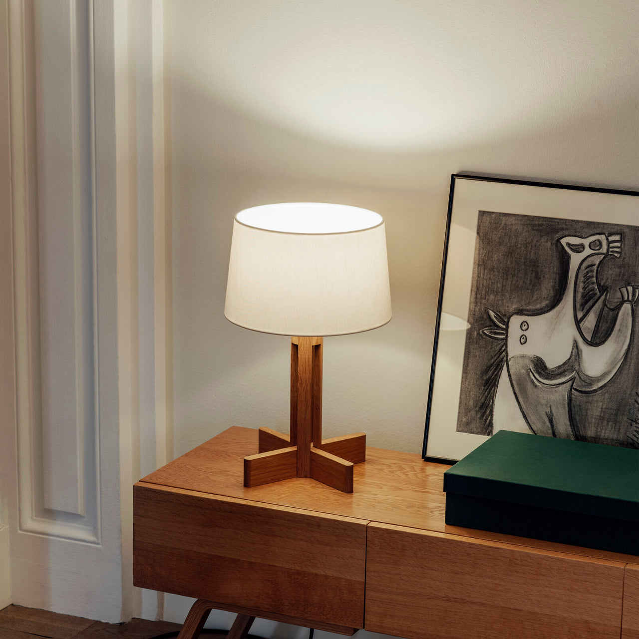 FAD Table Lamp