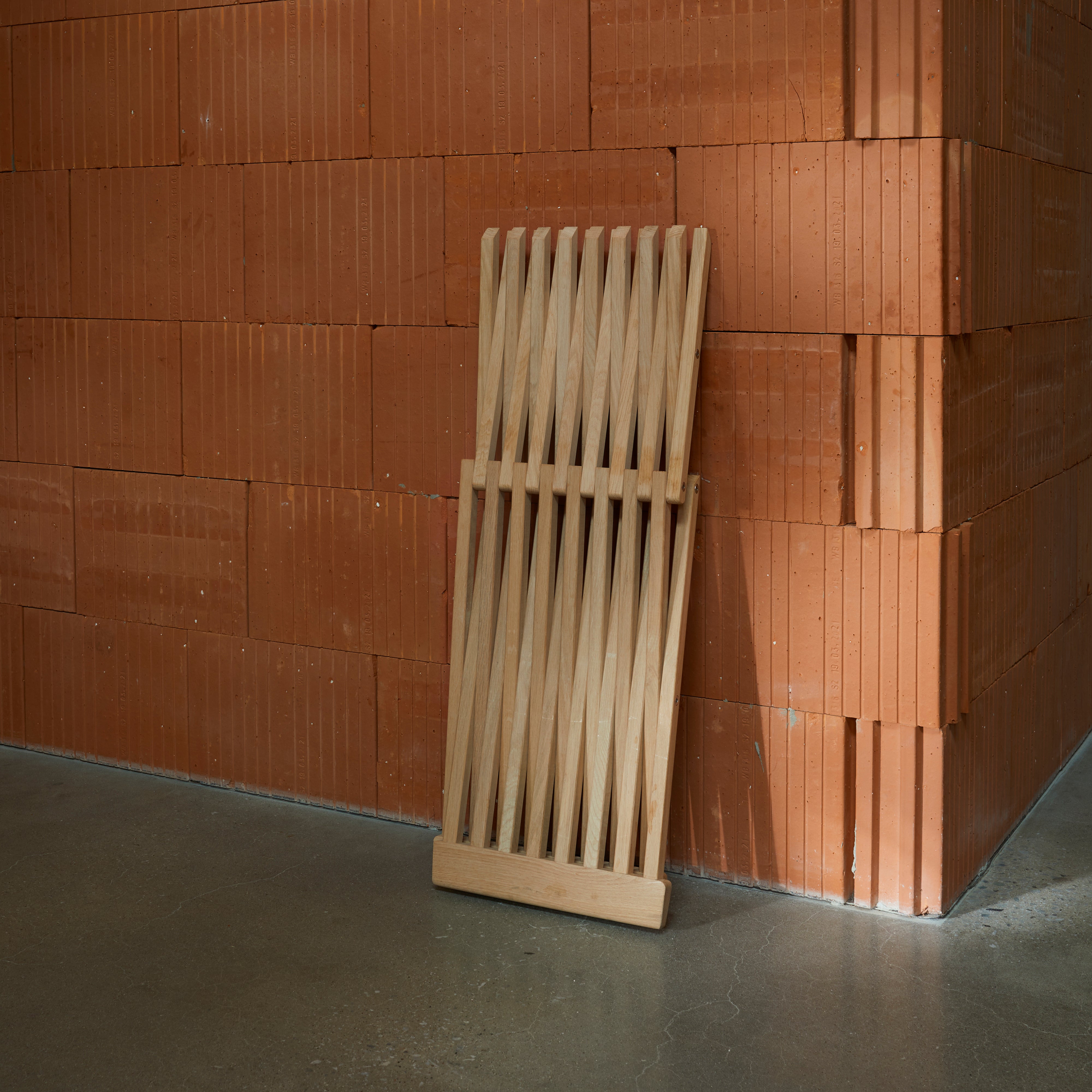 Fionia Stool: LS