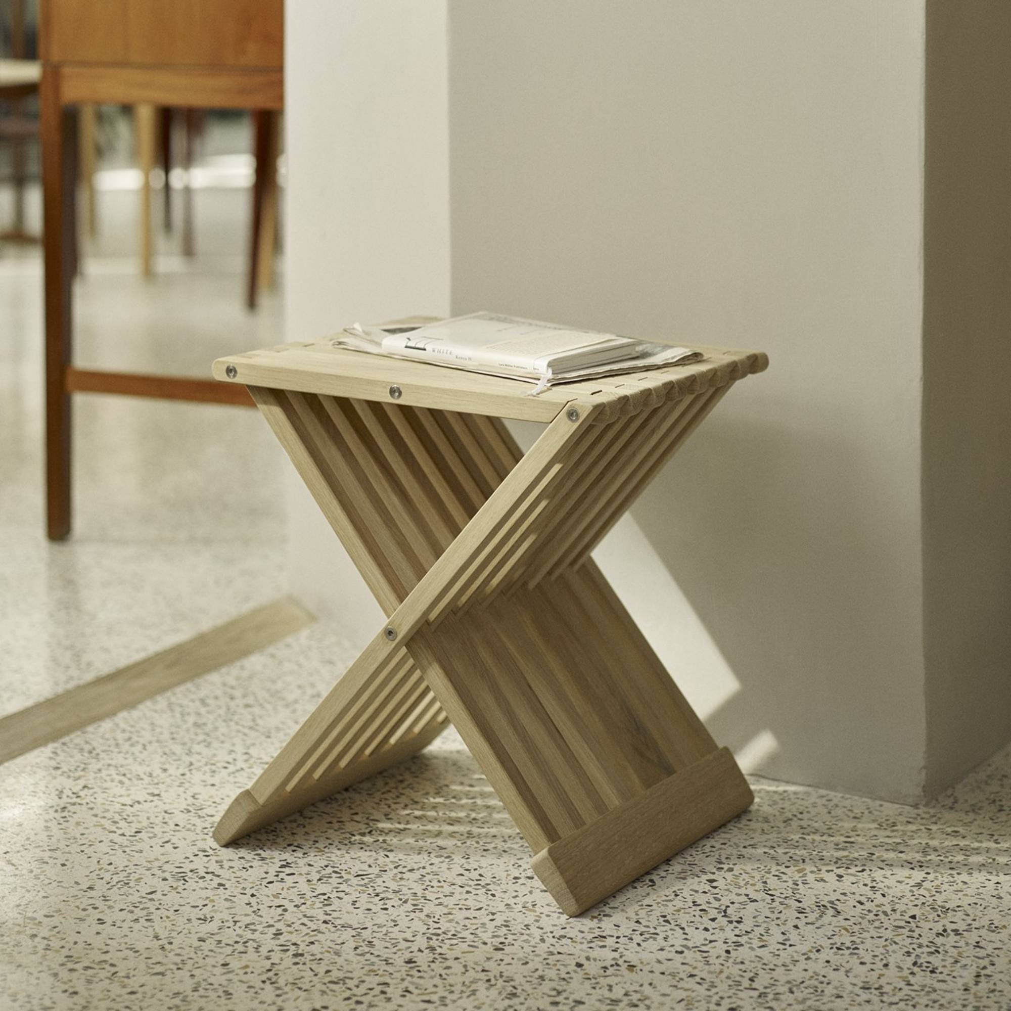 Fionia Stool: LS