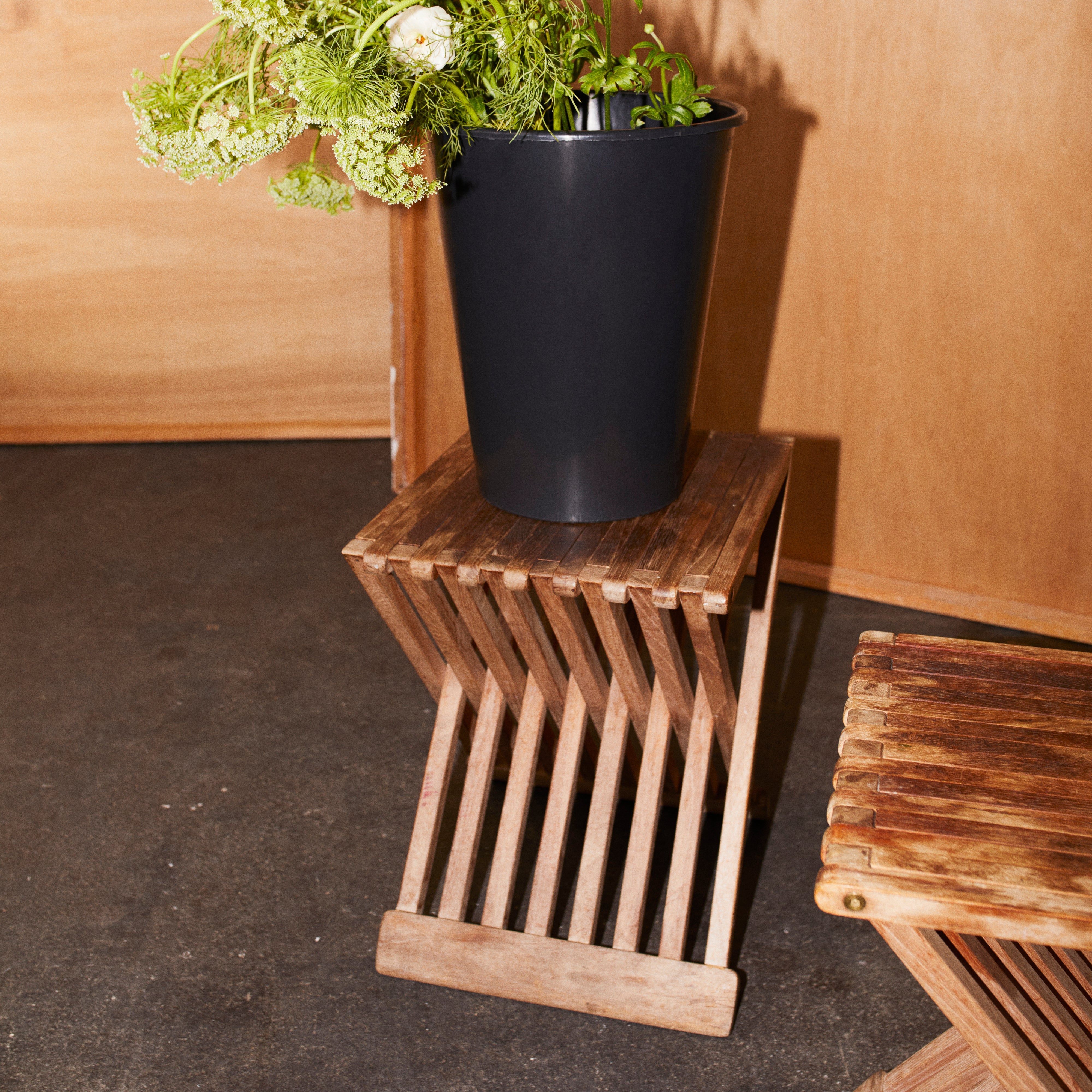 Fionia Stool: LS