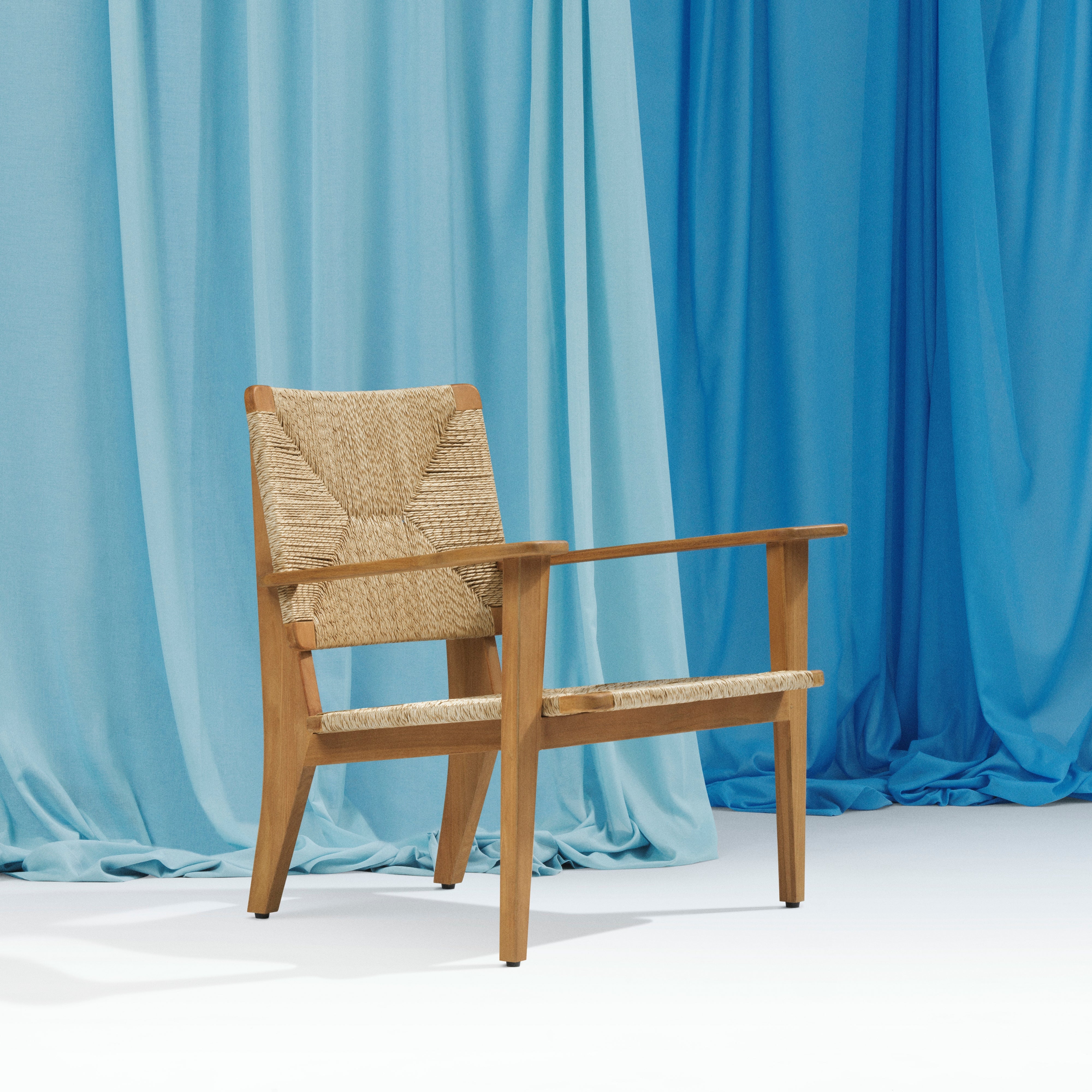 F-Lounge Chair: Outdoor